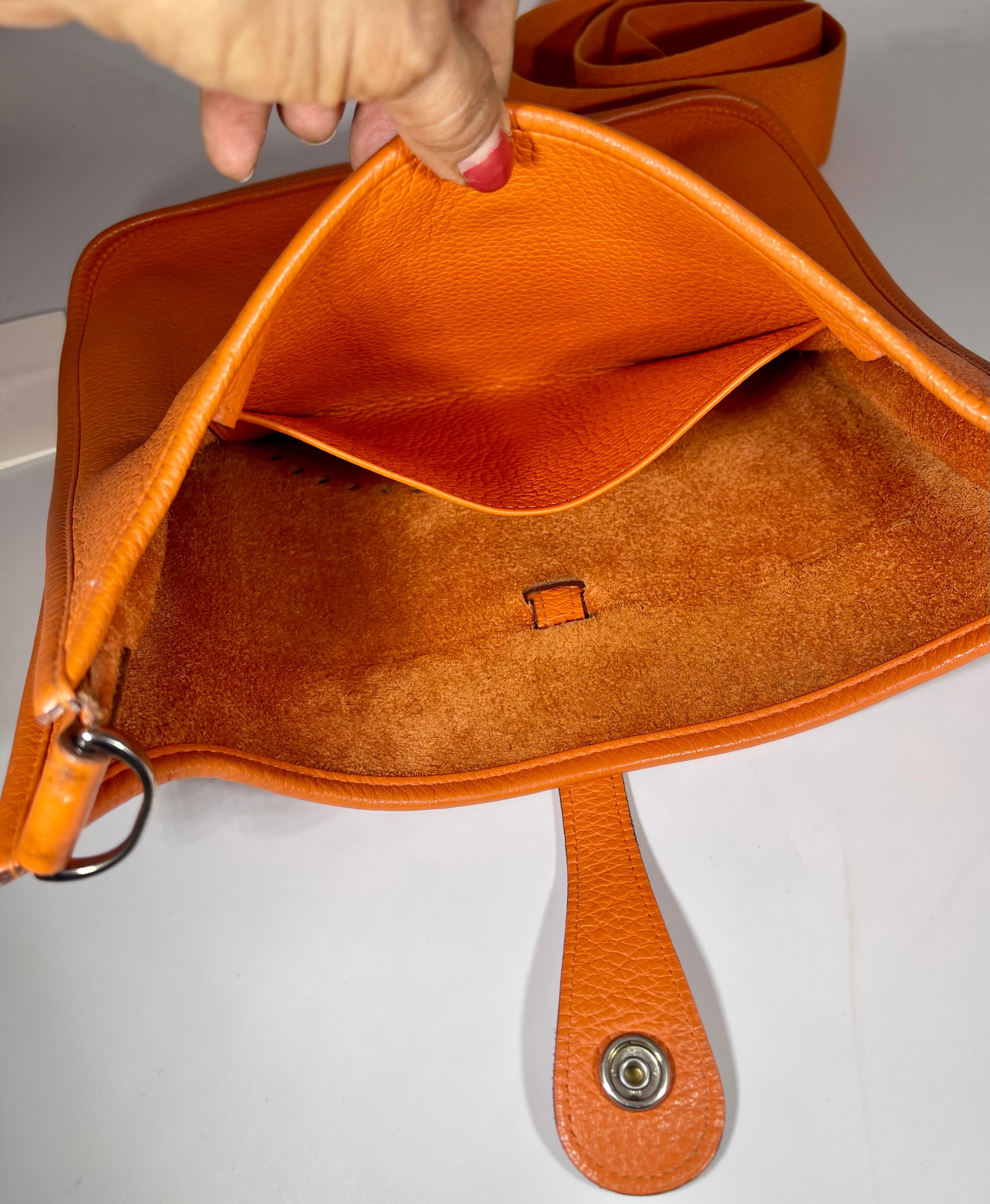 Hermès Evelyne Pm Oranges Leather Cross Body Bag, Excellent condition For Sale 2