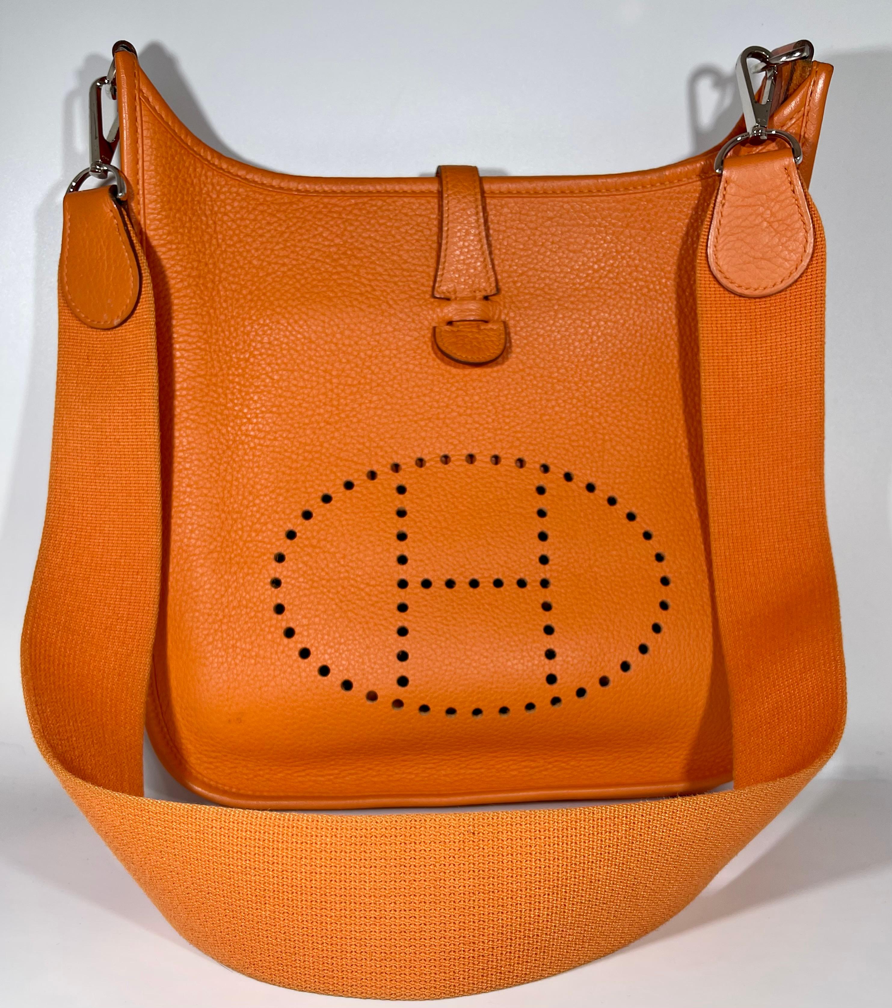 Hermès Evelyne Pm Oranges Leather Cross Body Bag, Excellent condition For Sale 5