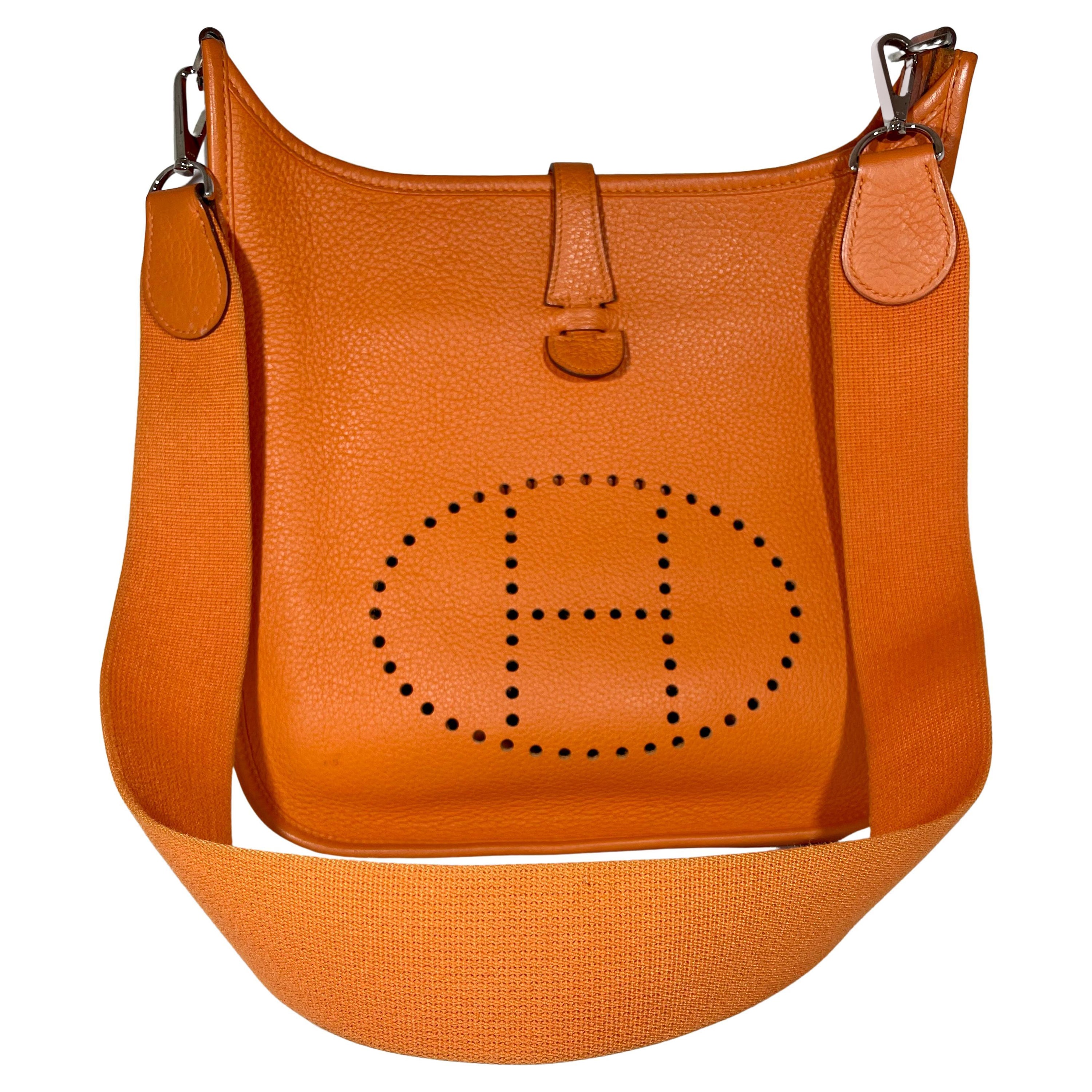 Hermès Evelyne Pm Oranges Leather Cross Body Bag, Excellent condition For Sale