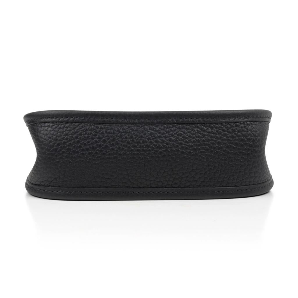 Hermes Evelyne TPM Bag Black Clemence Palladium Hardware For Sale 3