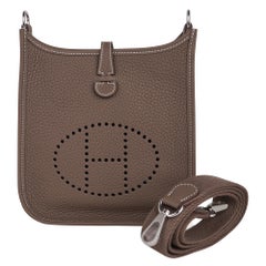 Hermes Evelyne TPM Borsa Etoupe Crossbody Clemence Palladium Hardware Nuovo con/Box