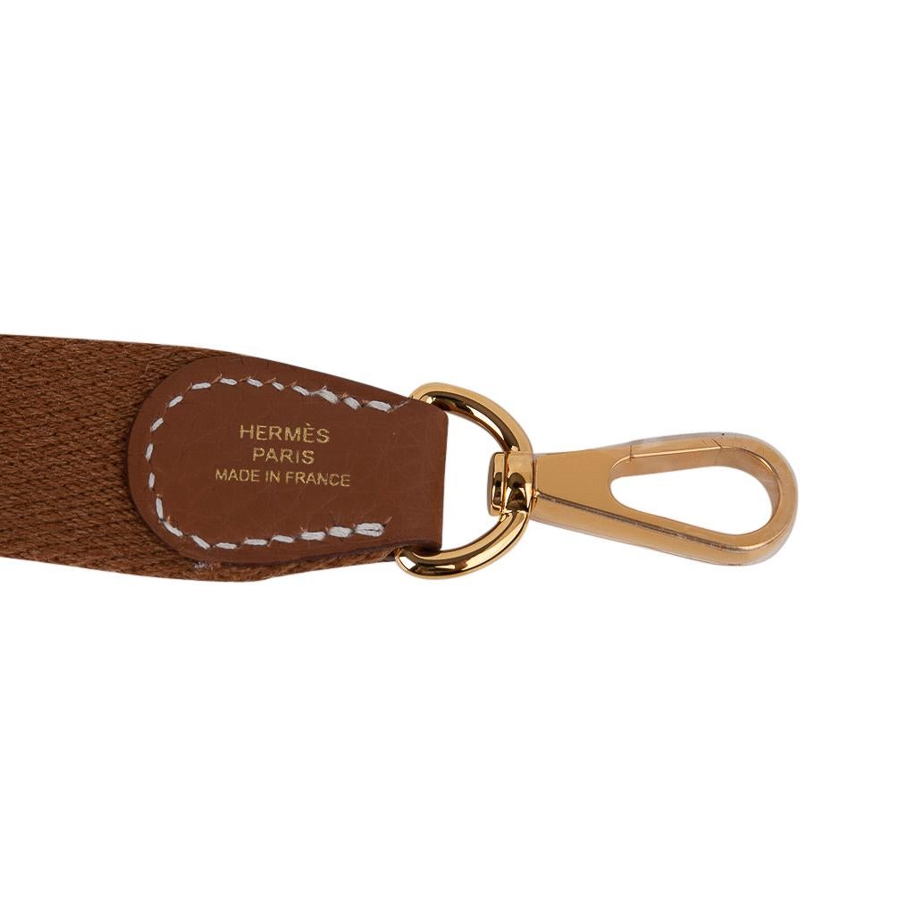 Hermes Evelyne TPM Gold Bag Clemence with Gold Hardware  For Sale 1