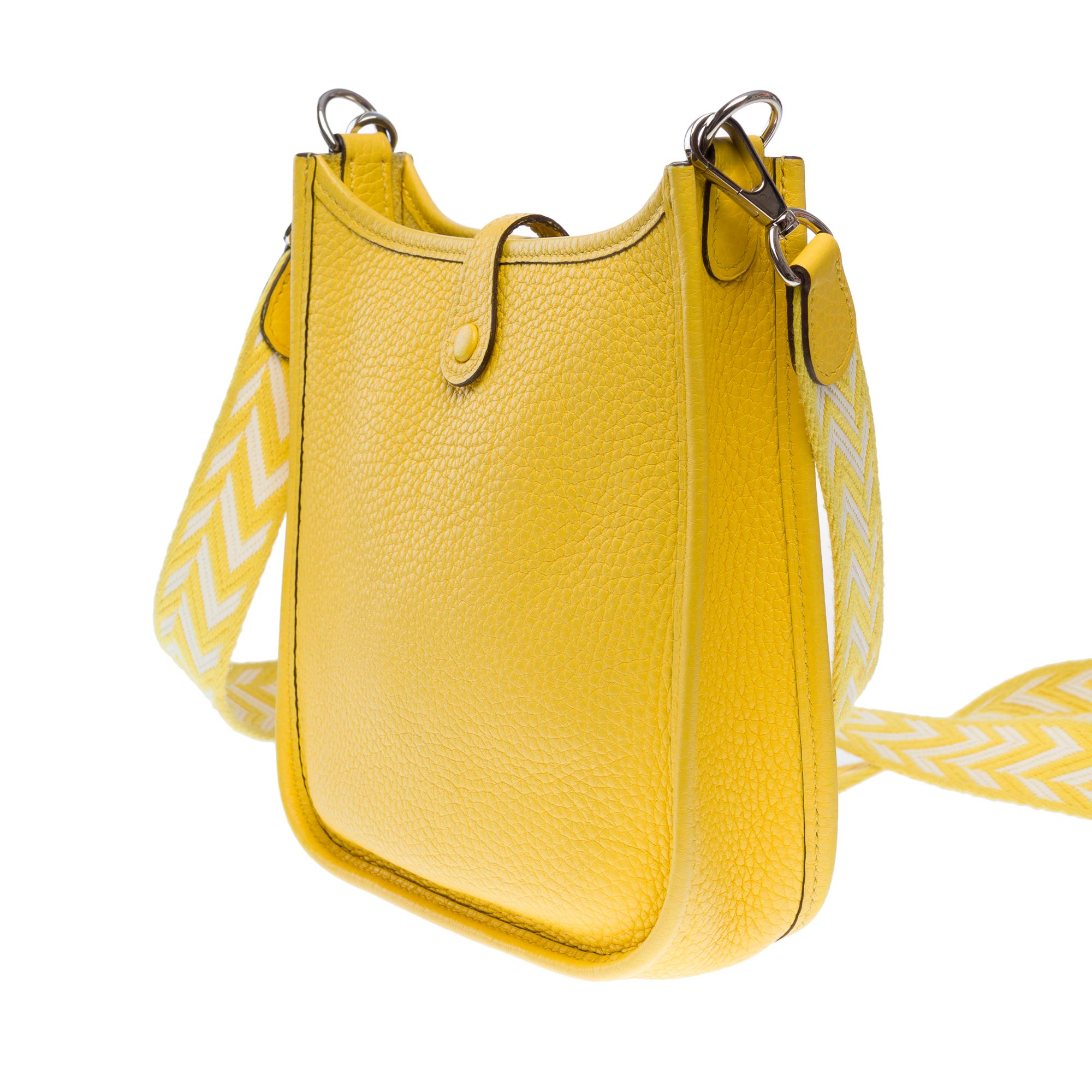 Donna Borsa a tracolla Hermès Evelyne TPM Zigzag in pelle Jaune de Naples Taurillon, PHW in vendita