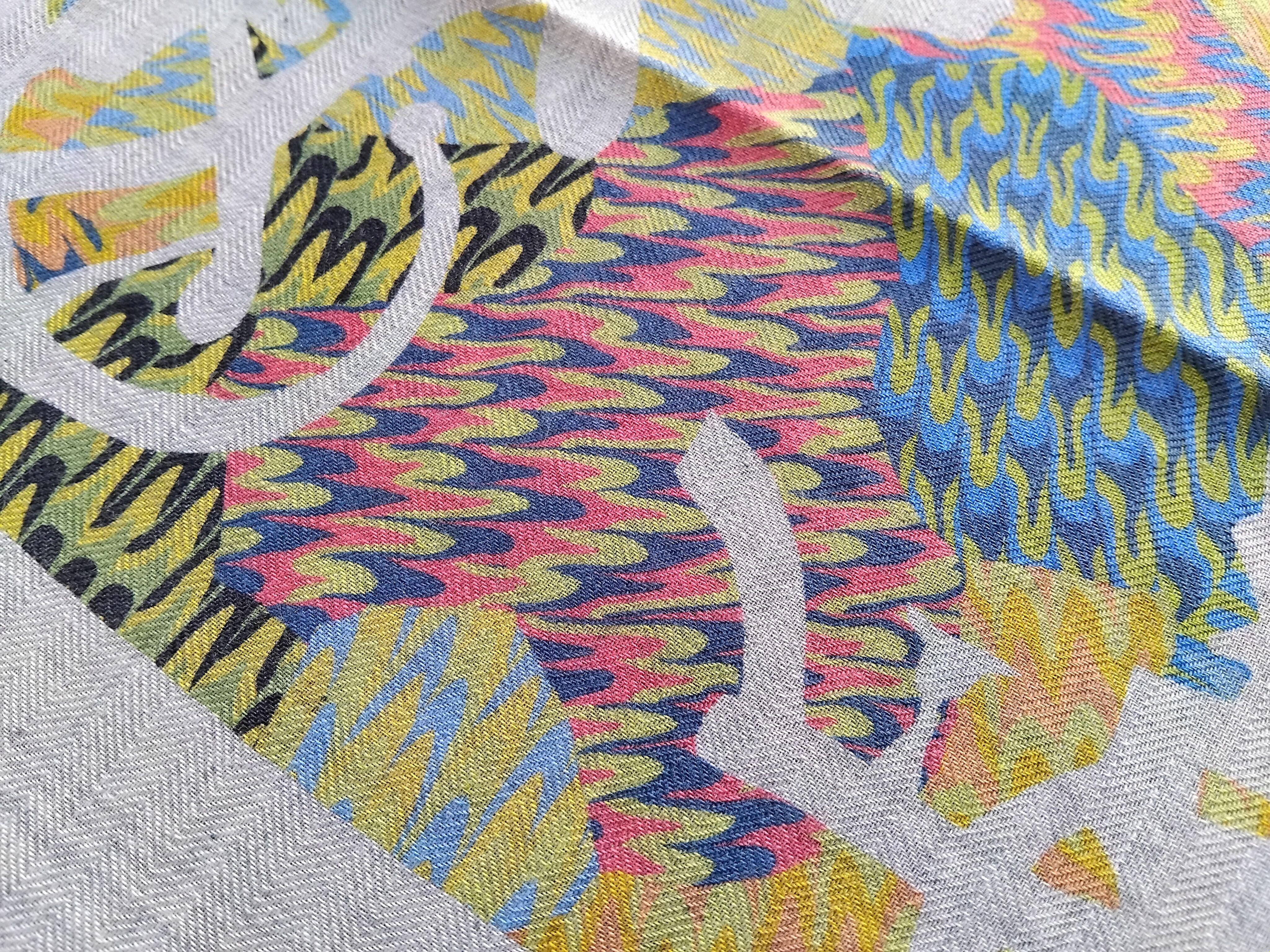 Hermès Ex Libris Marble Scarf Cashmere Silk 90 cm For Sale 2