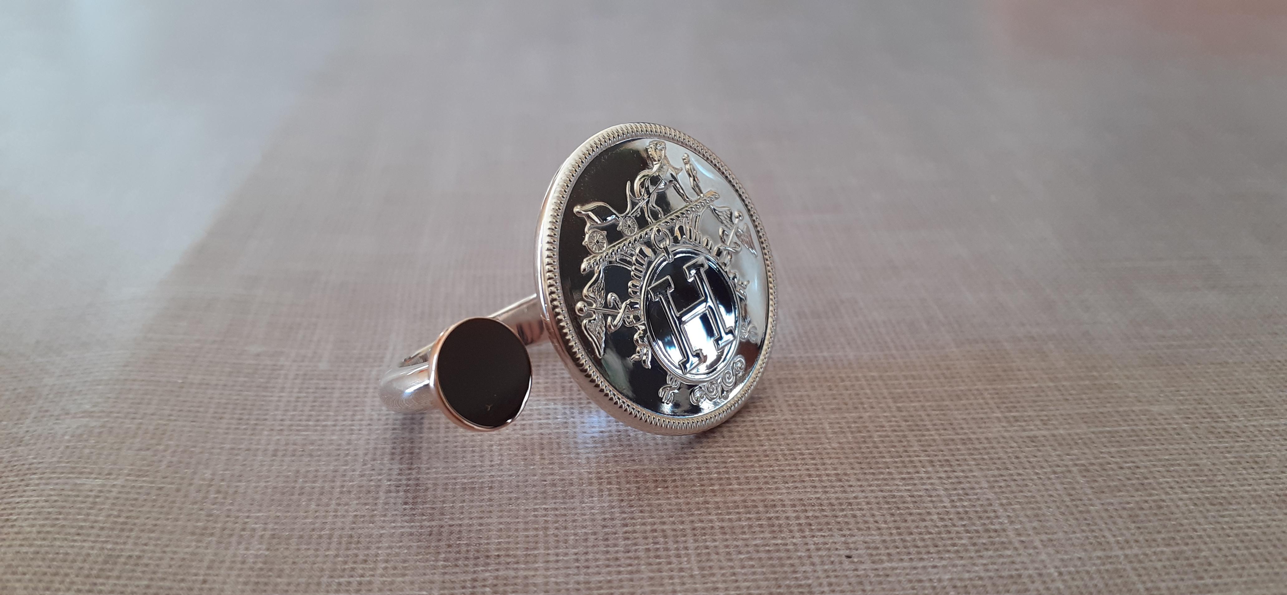 Hermès Ex Libris Ring MM in Silber und Roségold Größe 52 Damen im Angebot