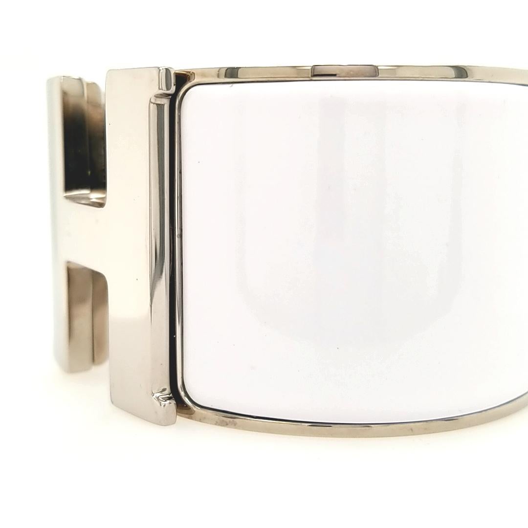 Women's Hermès Extra Wide Clic Clac H-Bracelet in White Enamel Palladium-Plated Hardware For Sale