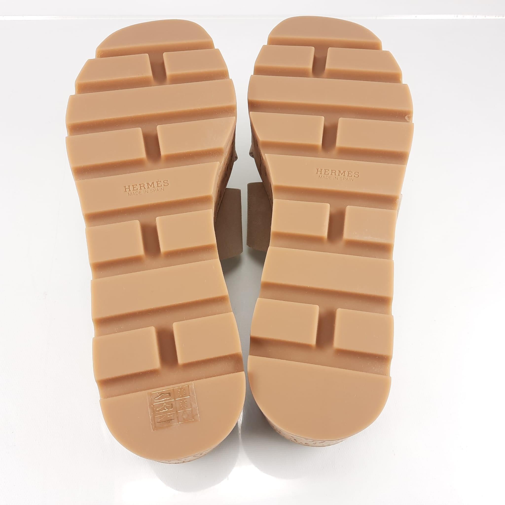 Women's Hermes Eze 30 sandals Clay Beige Goat suede Size 38 EU