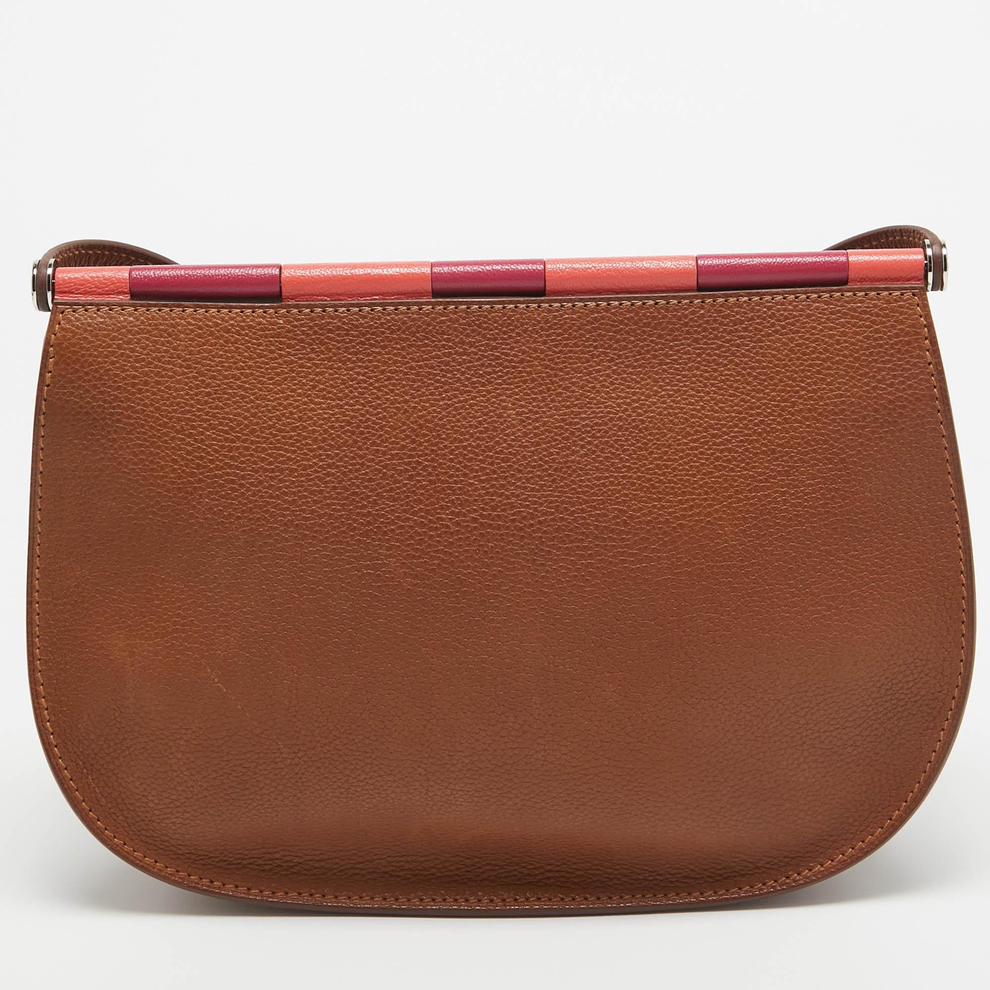 Hermes Fauve/Chevre Pink Barenia Leather Saut Bag In Good Condition For Sale In Dubai, Al Qouz 2