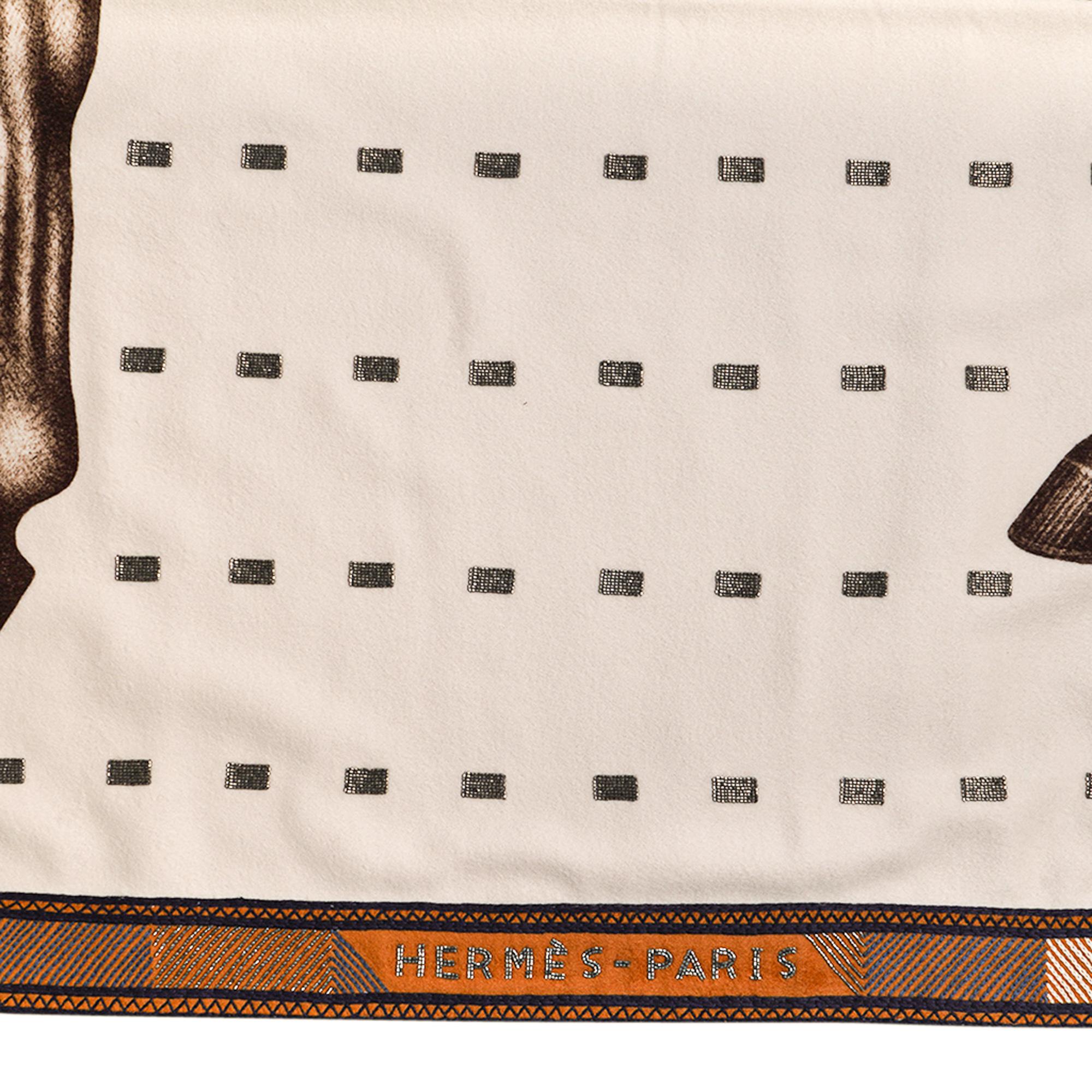 Couverture Hermès Favori du Faubourg en cachemire perlé et brodé à la main, neuve avec boîte en vente 6
