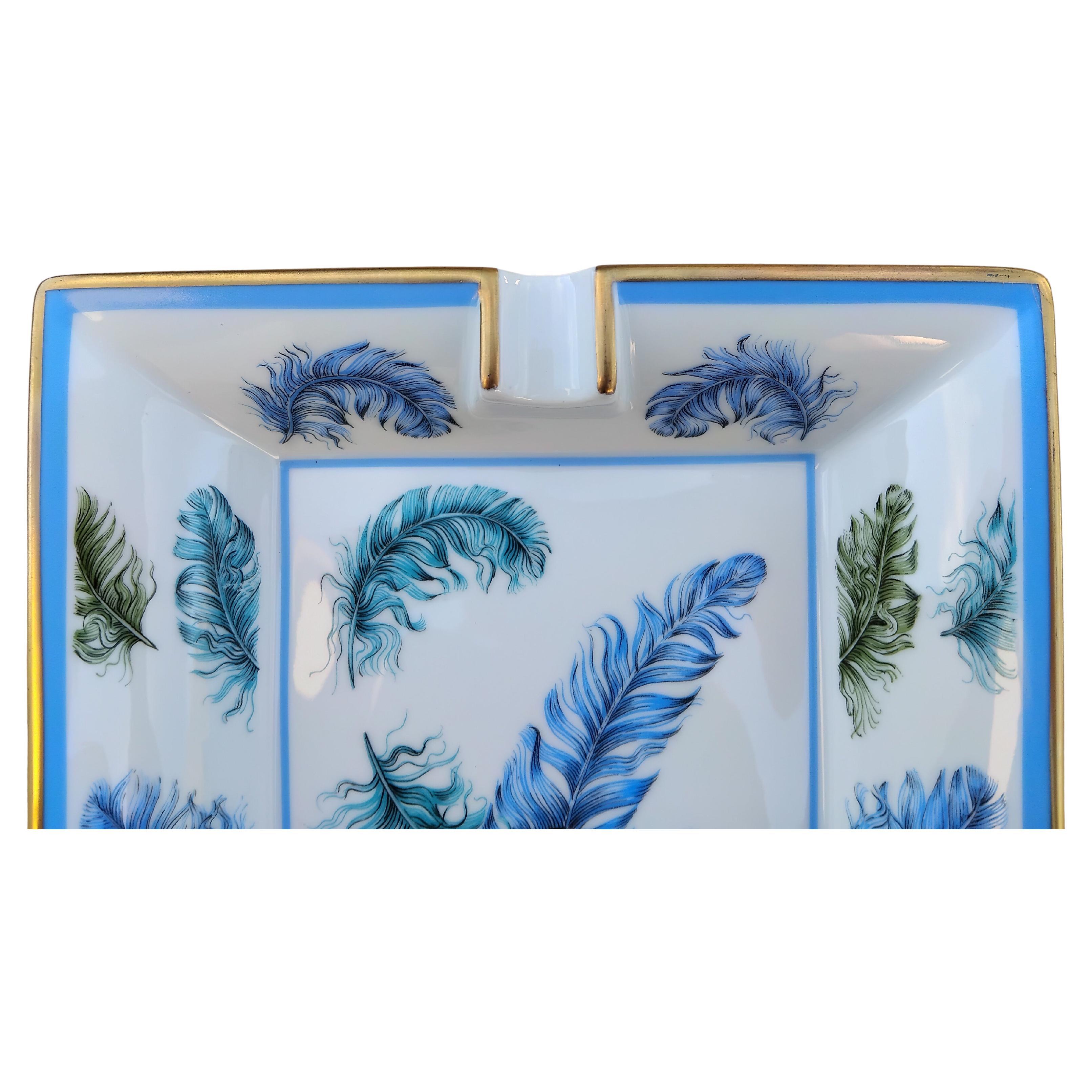 Hermès Federn Aschenbecher Wechseltablett Porzellan Gold im Angebot 3