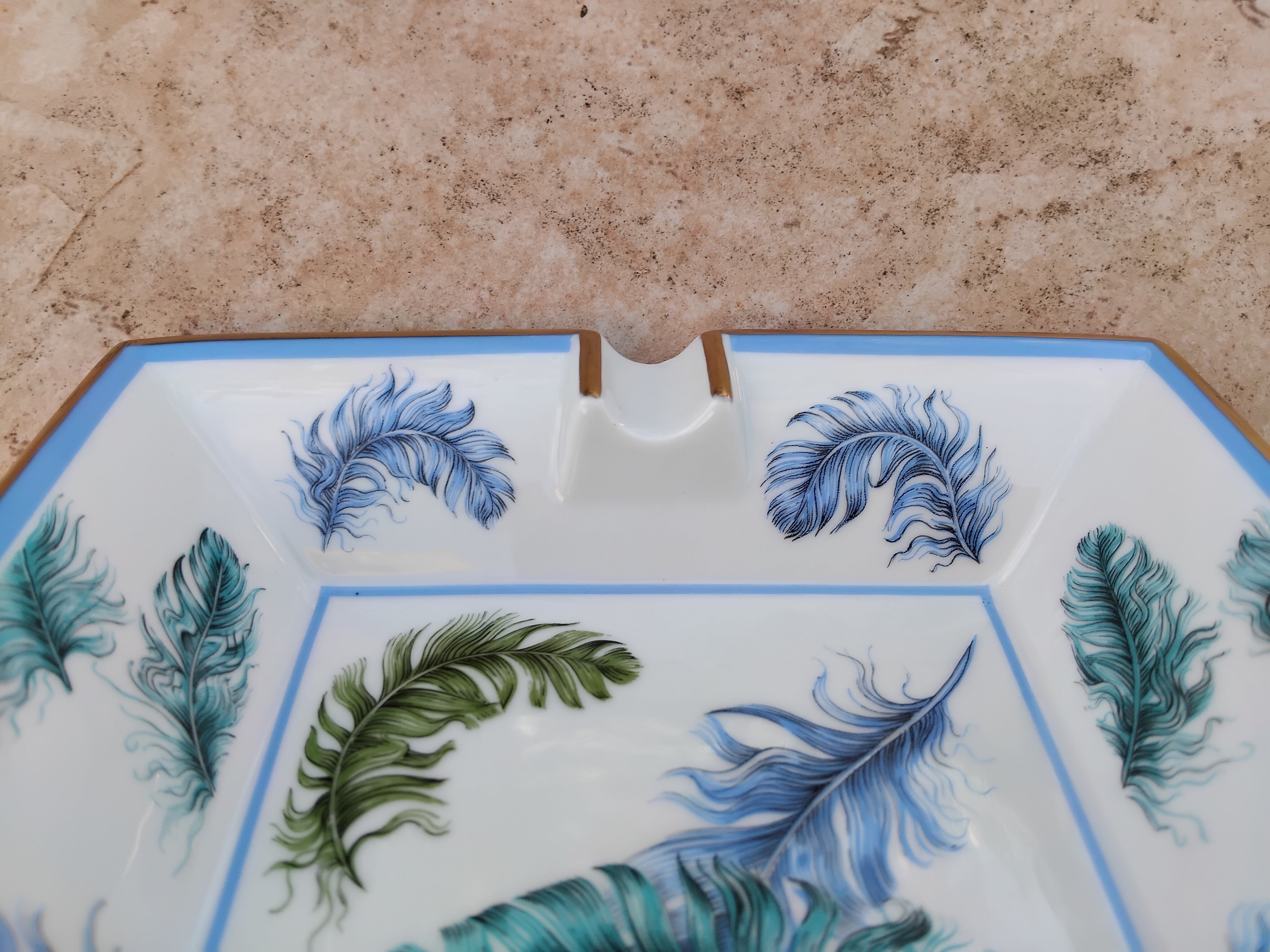 Hermès Federn Aschenbecher Wechseltablett Porzellan Gold im Angebot 4