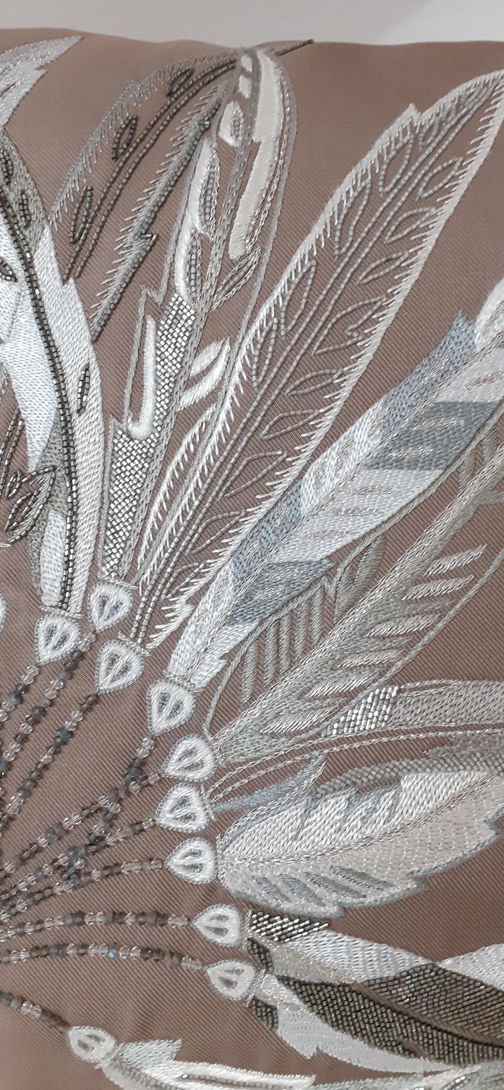 Hermès Federn Kissen Kissen Brasilien Seide Baumwolle gestickt im Zustand „Hervorragend“ im Angebot in Corcoué Sur Logne, Loire-Atlantique