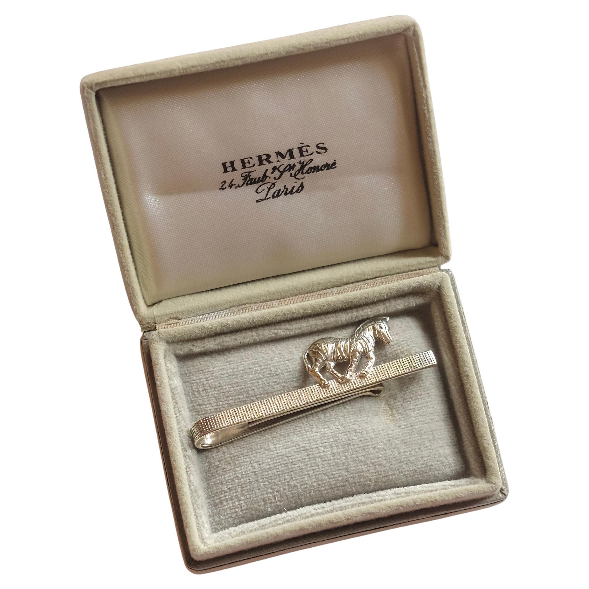 HERMÈS - Fermacravatta in argento 925 con Zebra in vendita