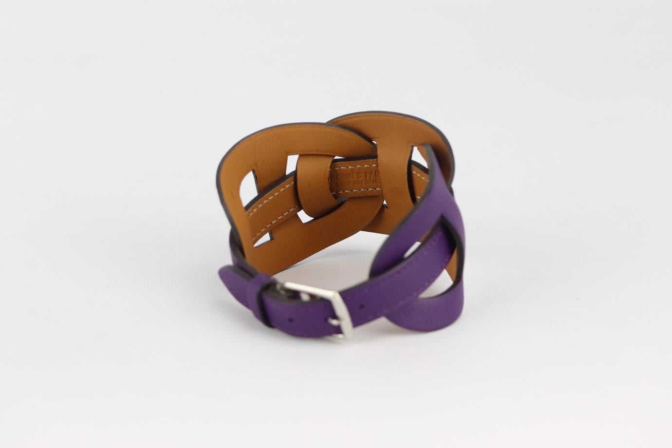 Hermès Fétiche leather bracelet. Purple. Buckle fastening at back. Does not come with box or dustbag. Min. Length: 7.5 in. Max. Length: 8.5 in. Very good condition - No sign of wear; see pictures.
