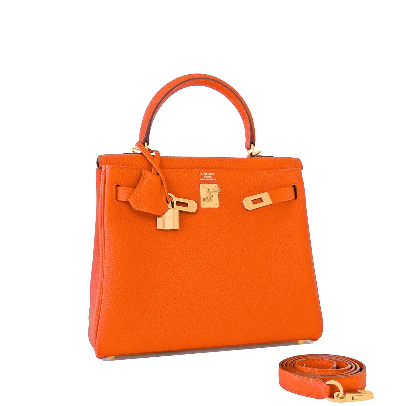 Hermes Feu Orange 25cm Togo Mini Kelly Bag Gold Y Stamp
Brand New in Box. Store Fresh. Pristine Condition (with plastic on hardware)
Just purchased from Hermes store; bag bears new 2020 interior Y Stamp.
Comes full set with keys, lock, clochette,