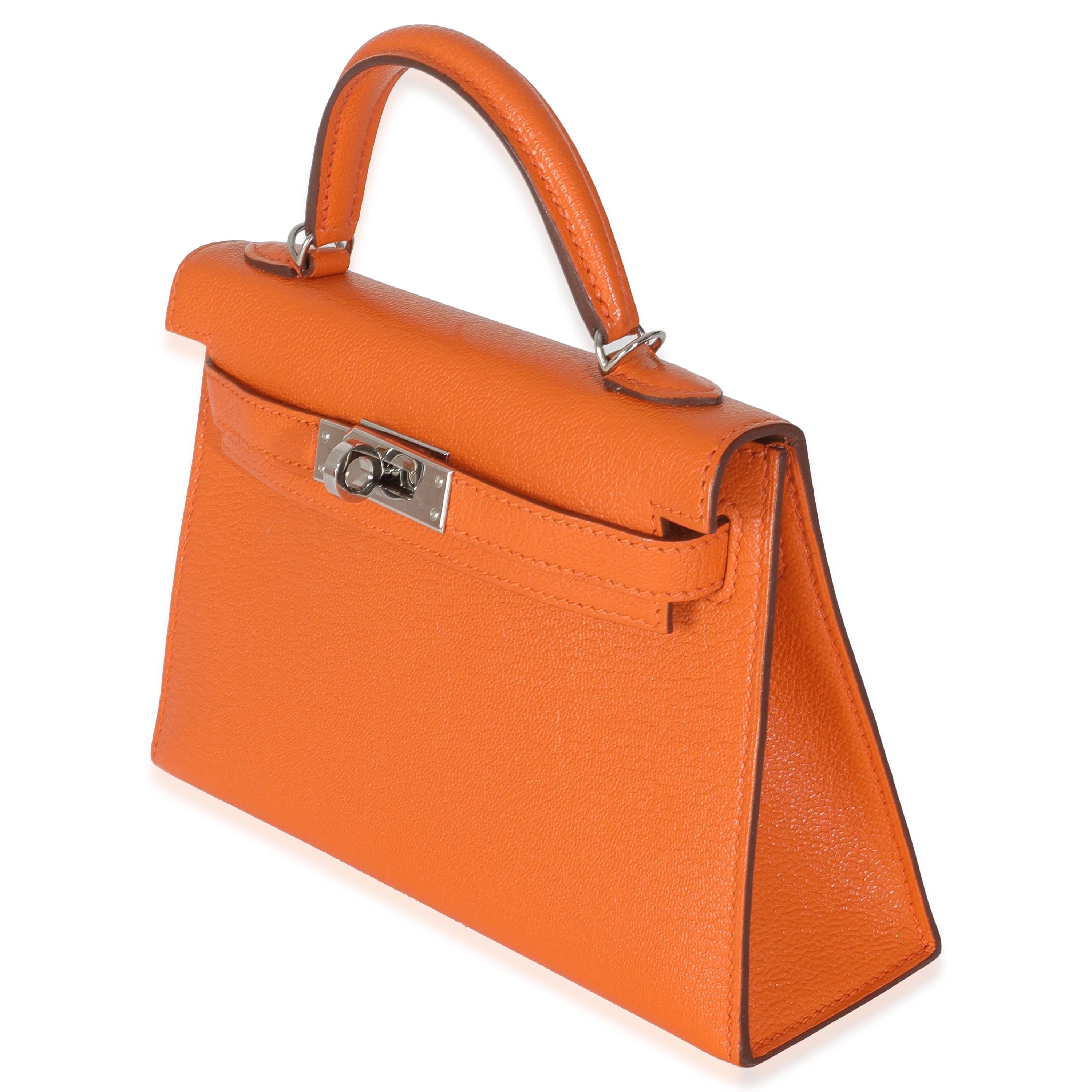 Orange Hermès Feu Terre Battue Verso Mysore Chevre Sellier Mini Kelly 20 II PHW en vente