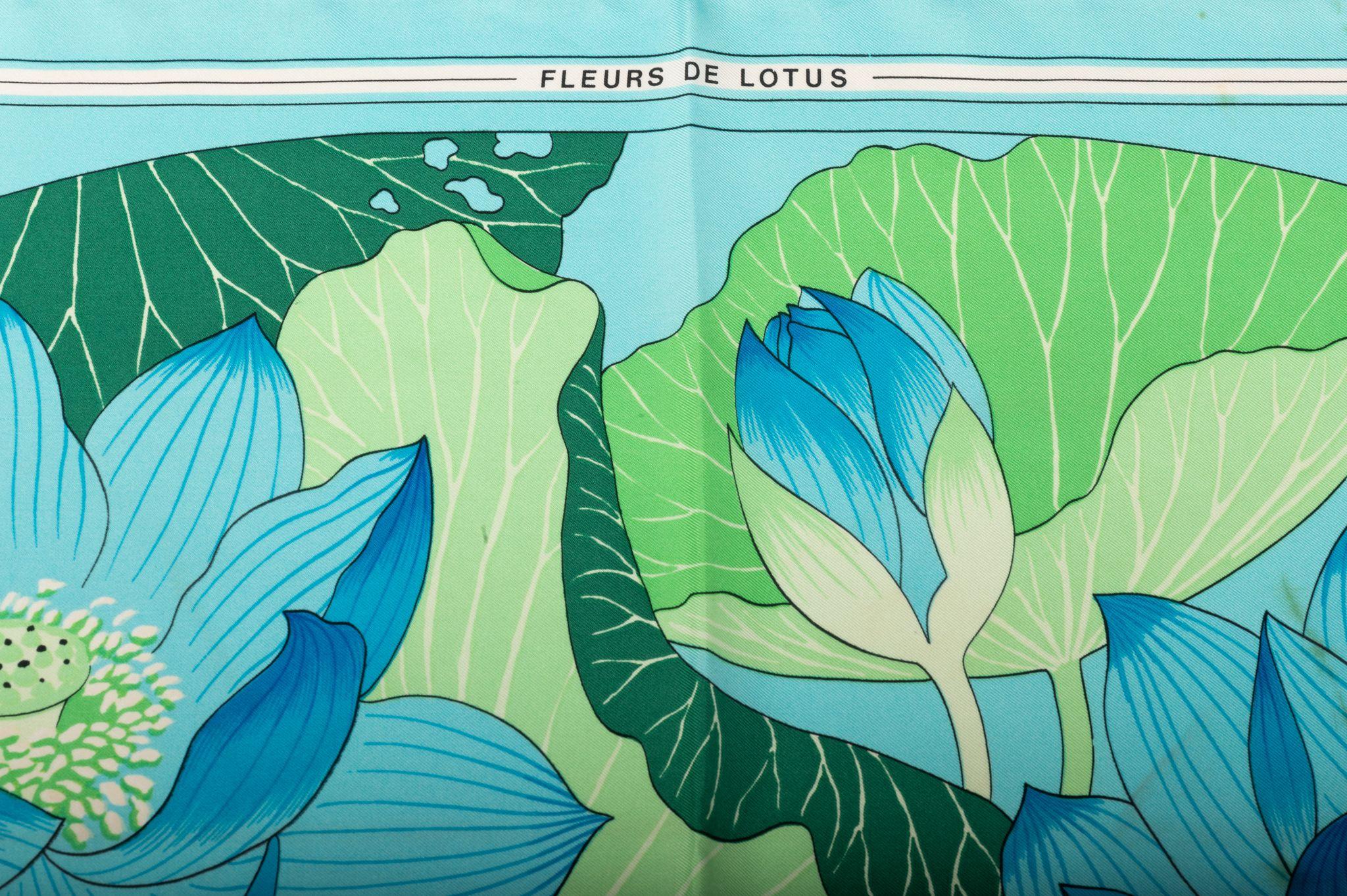 Blue Hermès Fleurs de Lotus Scarf, Vauzelles For Sale