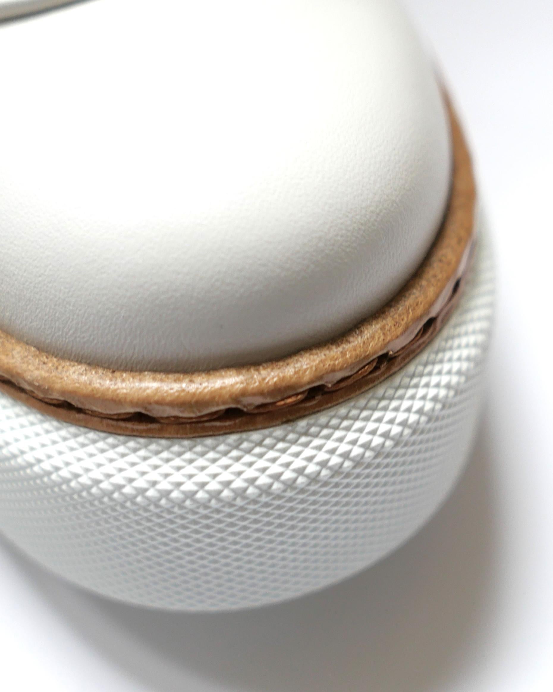 Hermes Flocon Stivali Foderati in Shearling per Escursionismo Pelle Bianca Scatolata In condizioni ottime in vendita a London, GB