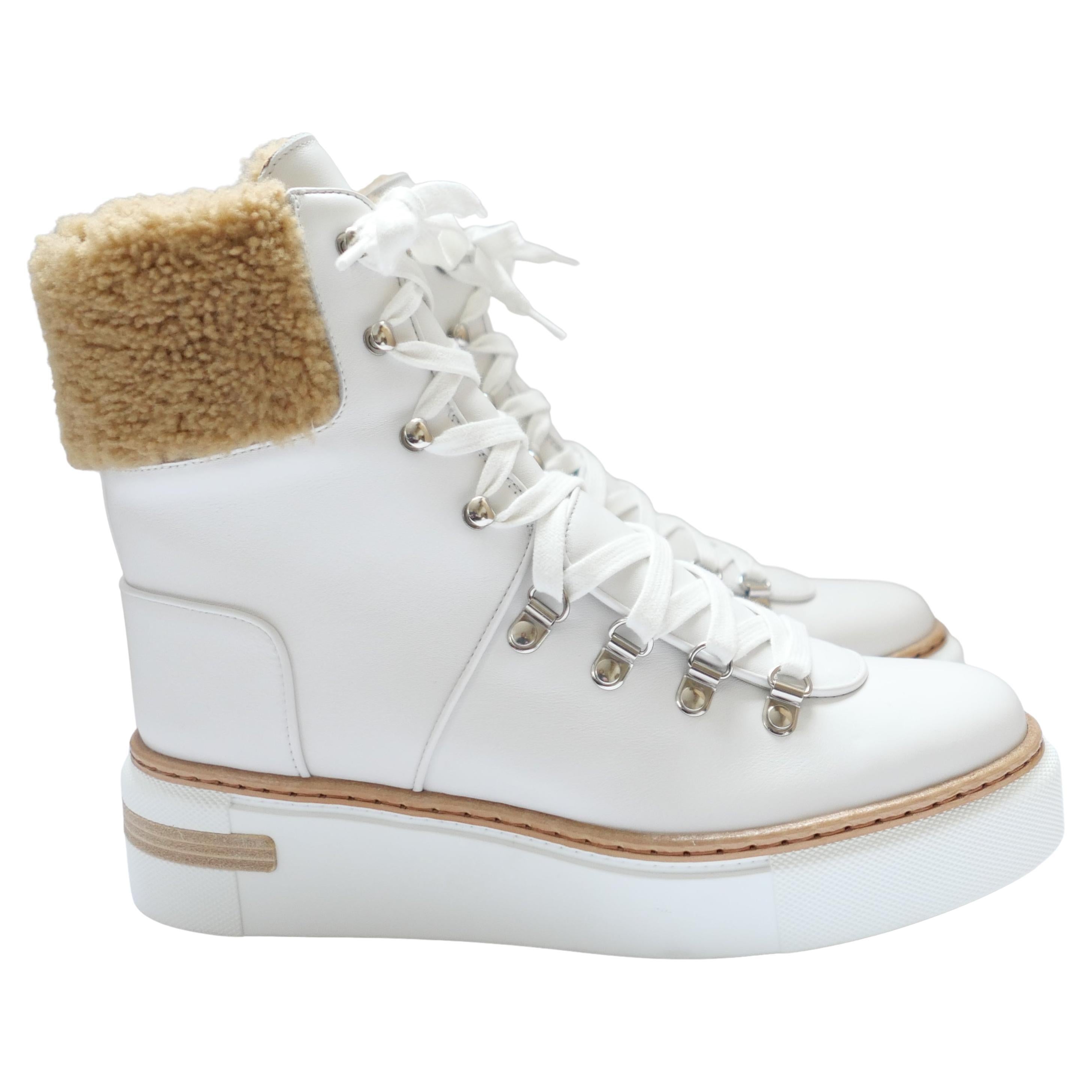 Hermes Flocon Stivali Foderati in Shearling per Escursionismo Pelle Bianca Scatolata in vendita