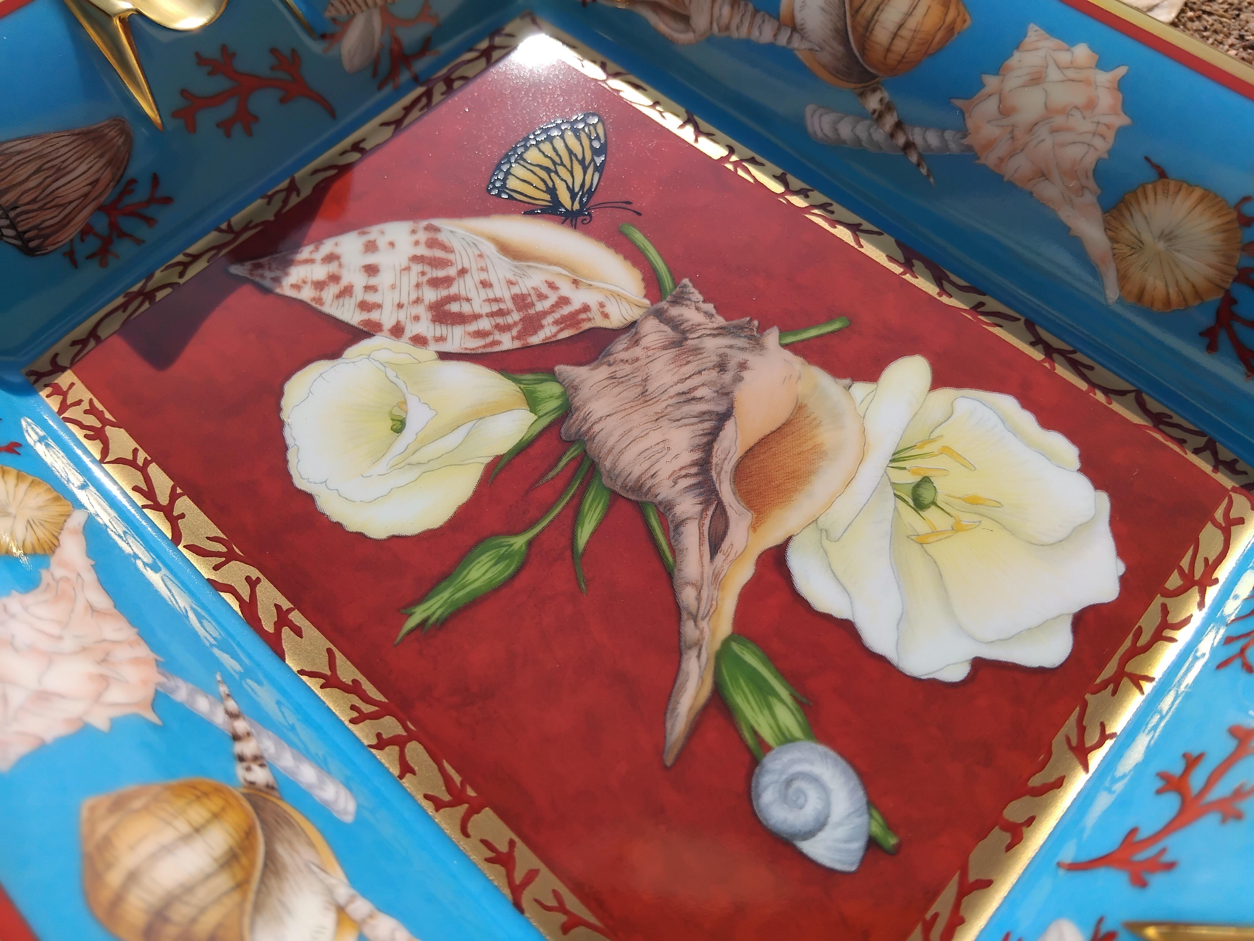 Hermès Flowers Seashells Print Ashtray Change Tray Porcelain Gold For Sale 6