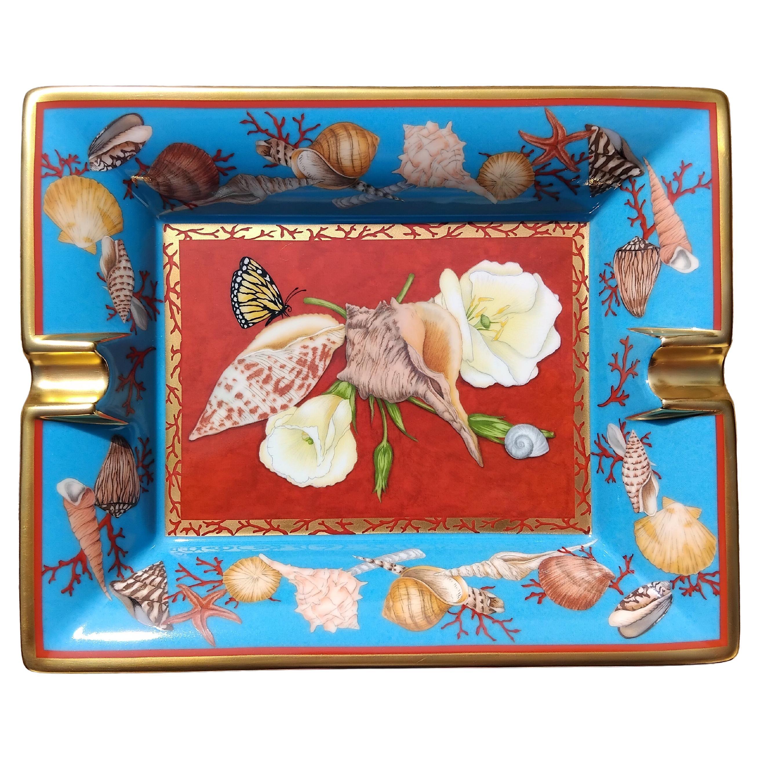 Hermès Flowers Seashells Print Ashtray Change Tray Porcelain Gold For Sale 9