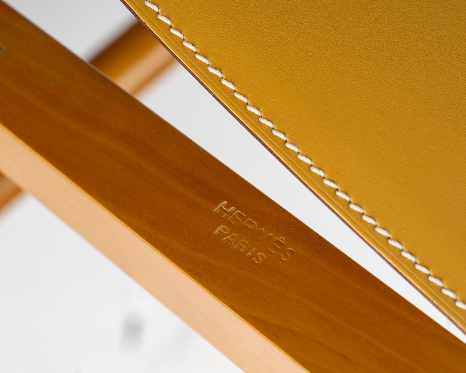 Hermès - Sillón Plegable Y Taburete Plegable Pippa Piel Y Madera en venta 2