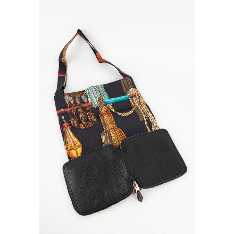 Hermès Folding Black Leather Silky Pop Bag 3