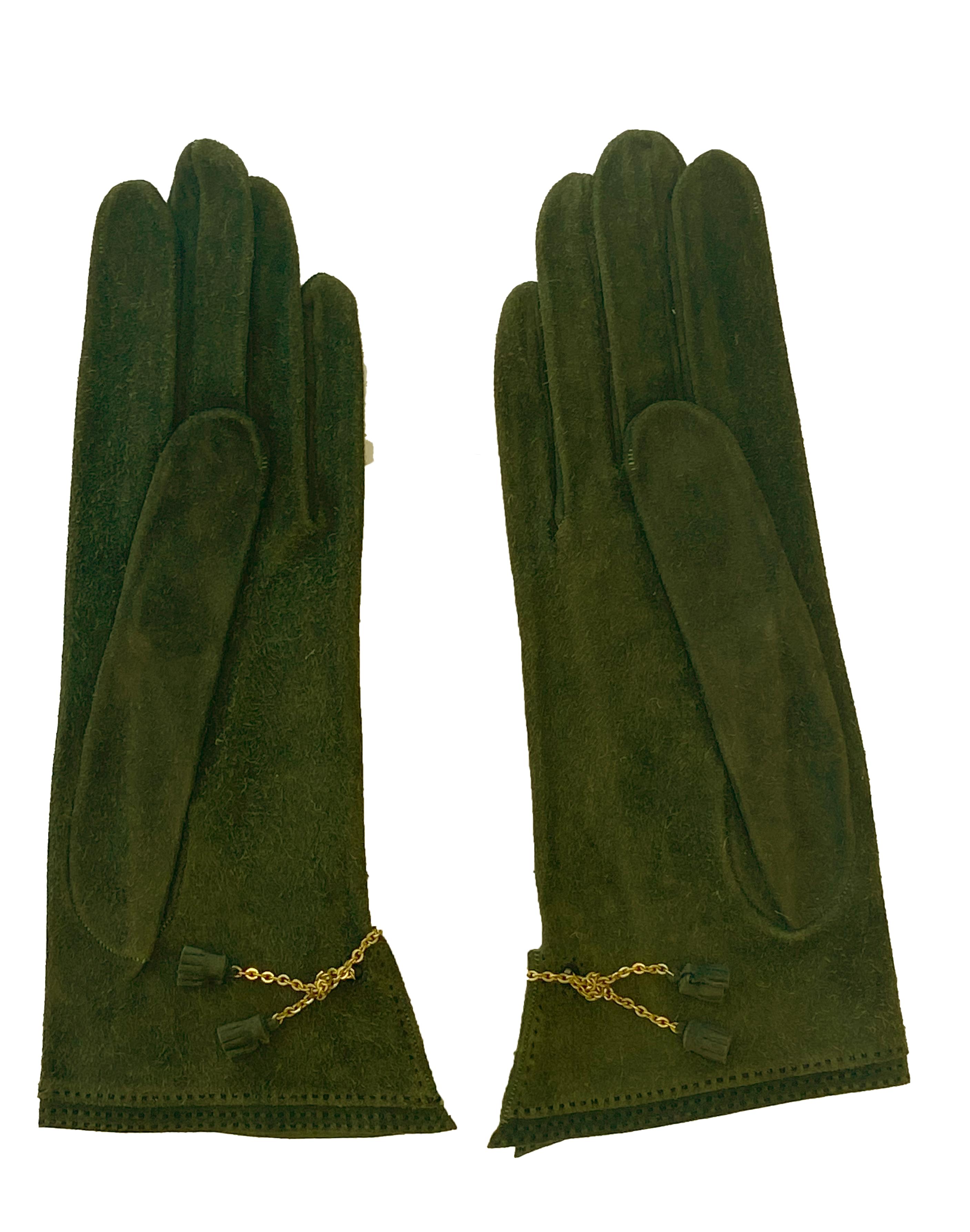Women's Hermes Forest Green Suede Gloves with Gold Chains & Tassels 7 1/2 Unworn