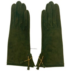 Hermes Forest Green Suede Gloves with Gold Chains & Tassels 7 1/2 Unworn