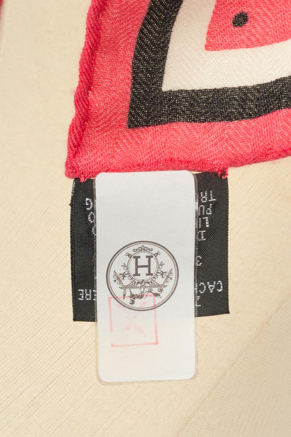 Hermès foulard 'Blankets and clothes of today' en vente 1