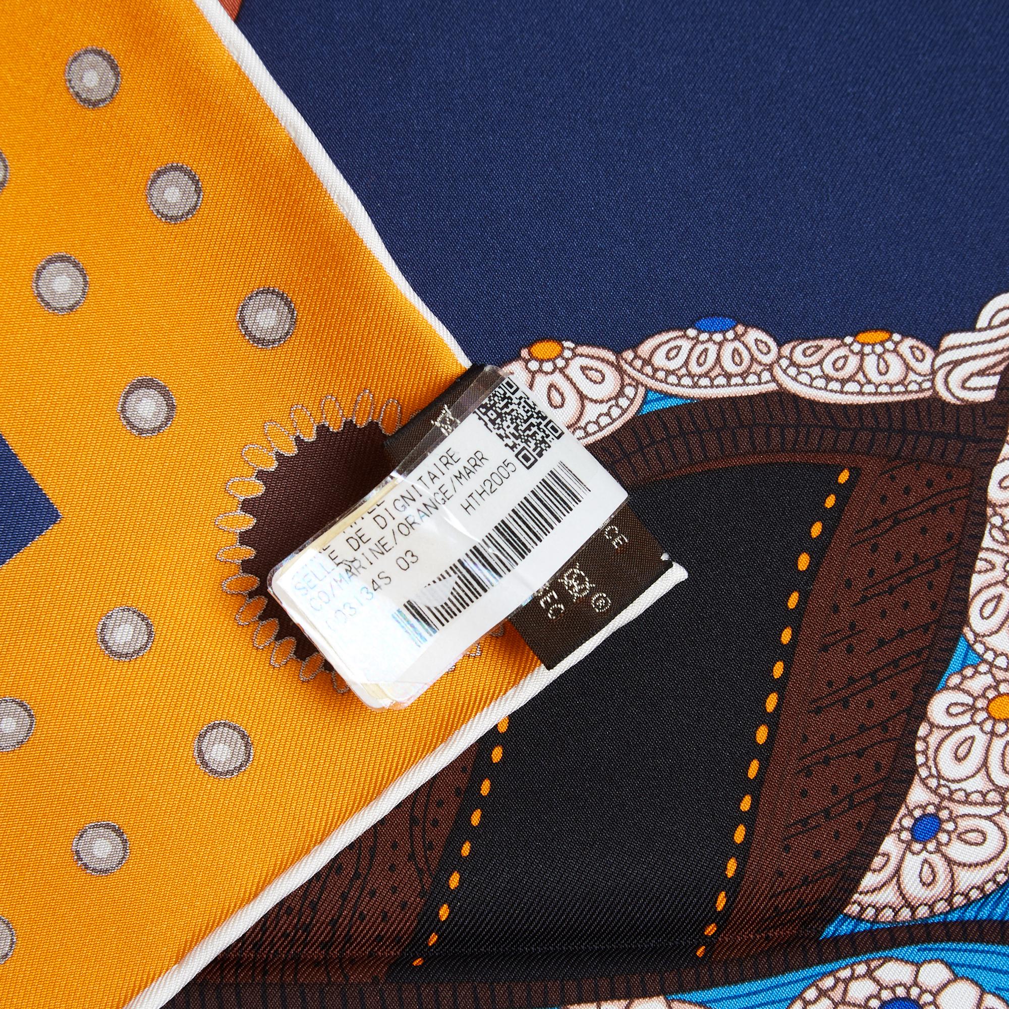 Hermès Foulard Carre 90 Selle de Dignitaire 2018 Silk Twill Scarf Hermes Pristin Unisexe en vente