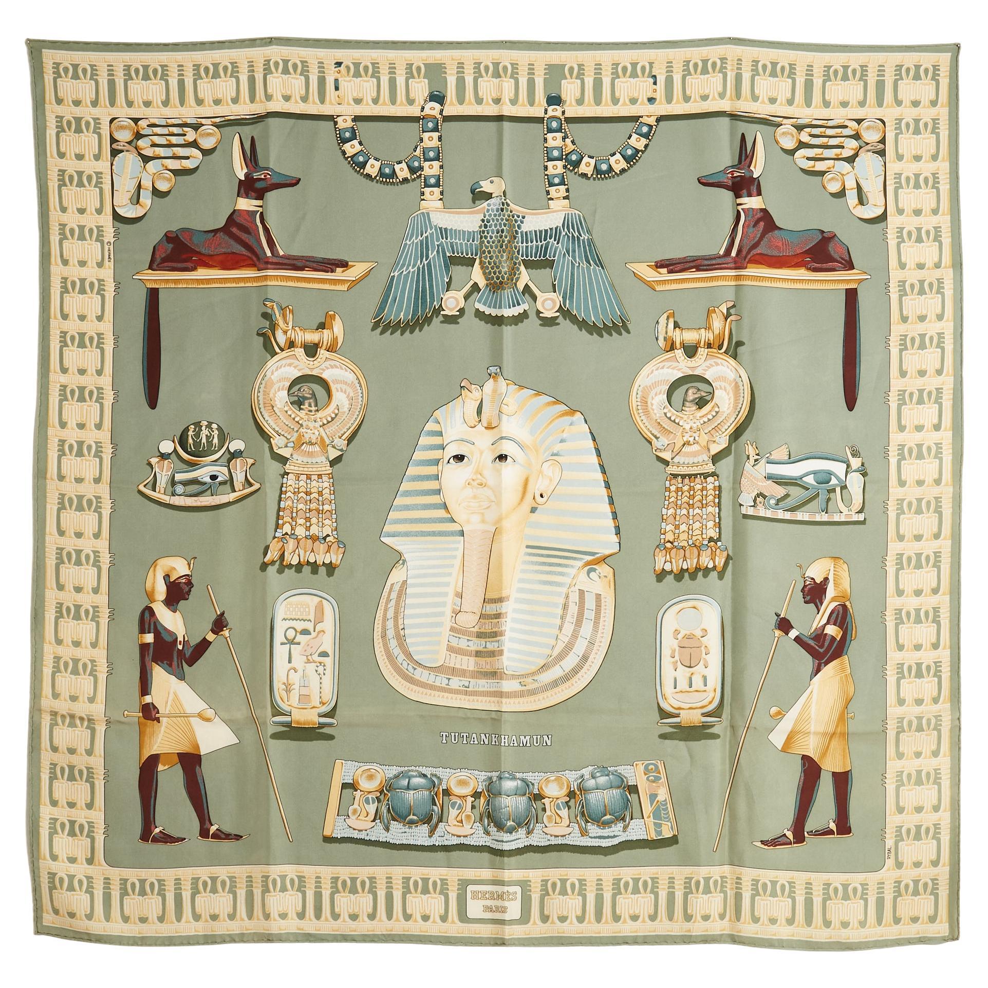 Hermès Foulard Carre 90 Tutankhamun 1976 Rybaltchenko Sr Silk Twill Scarf Hermes For Sale