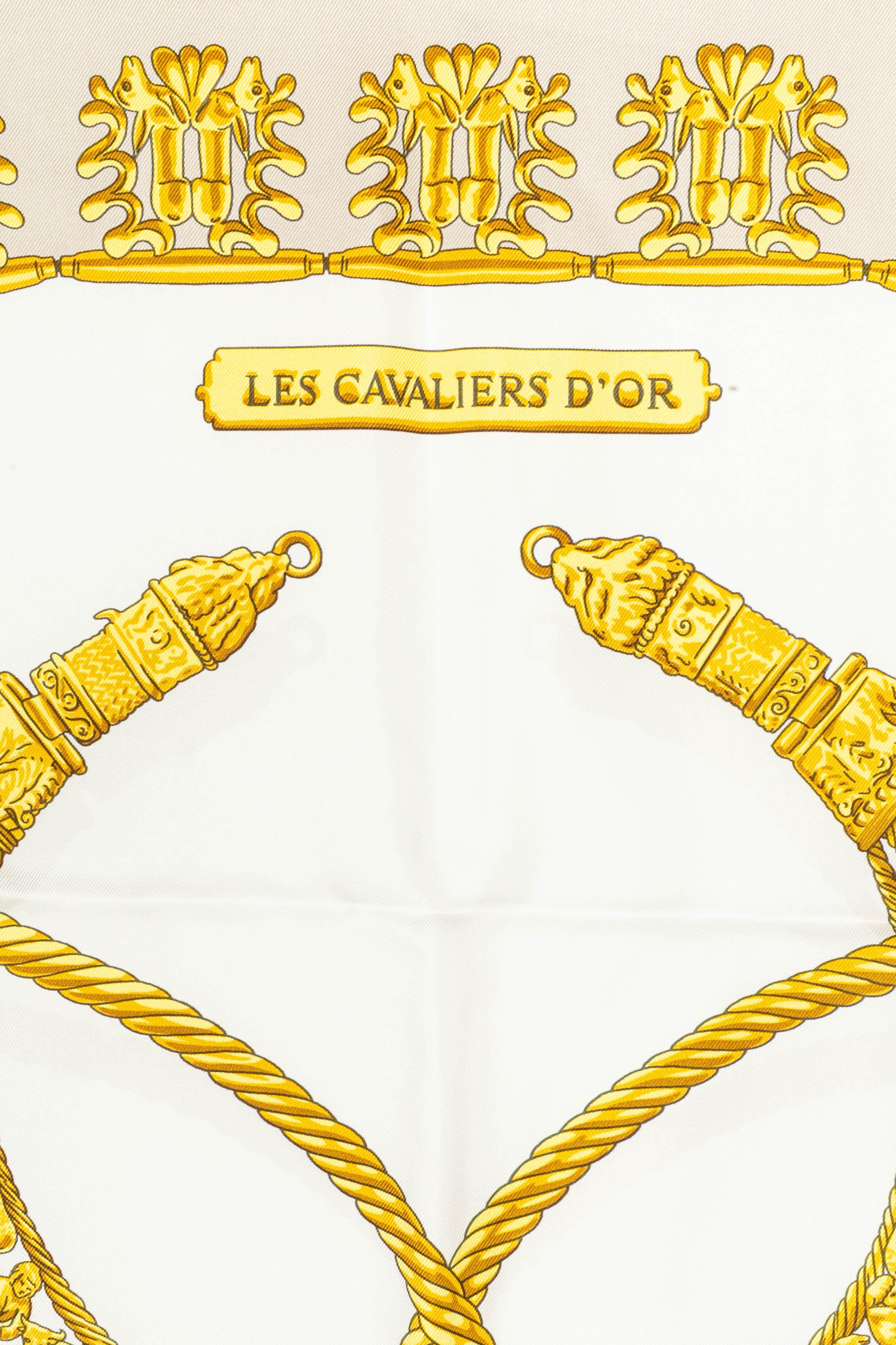 Hermès Foulard 'Goldene Reiter' (Weiß) im Angebot