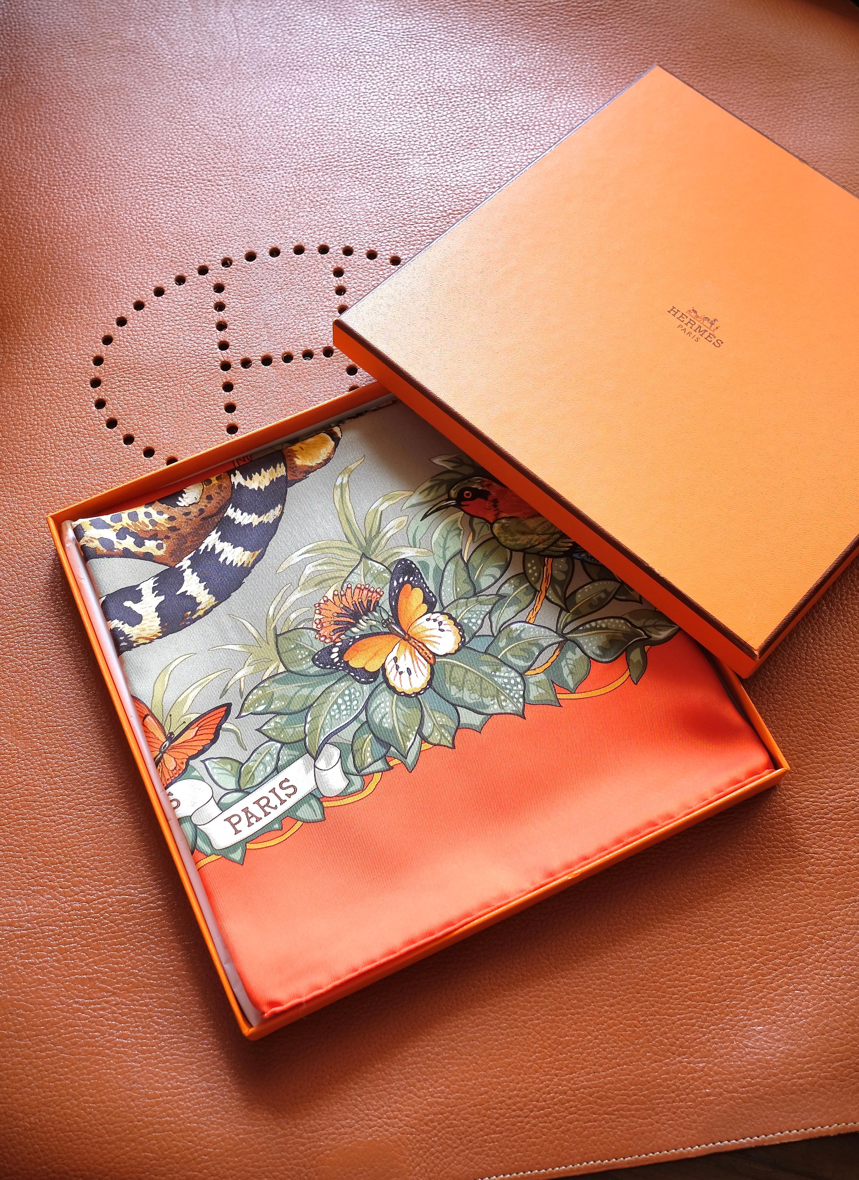 HERMÈS - Iconic silk scarf 90x90 