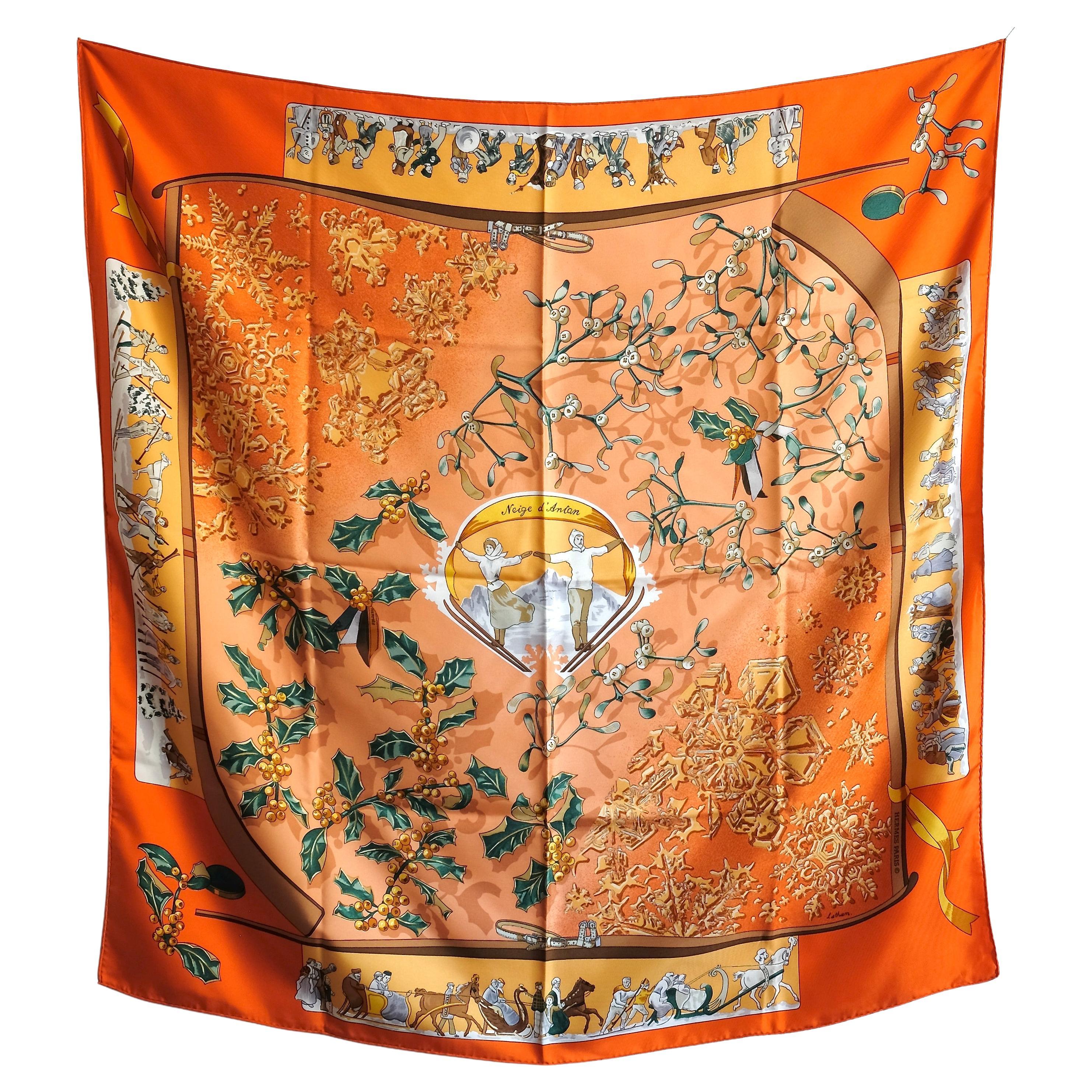 HERMÈS - Foulard in seta "Neige D
 Antan" By Caty Latham in vendita