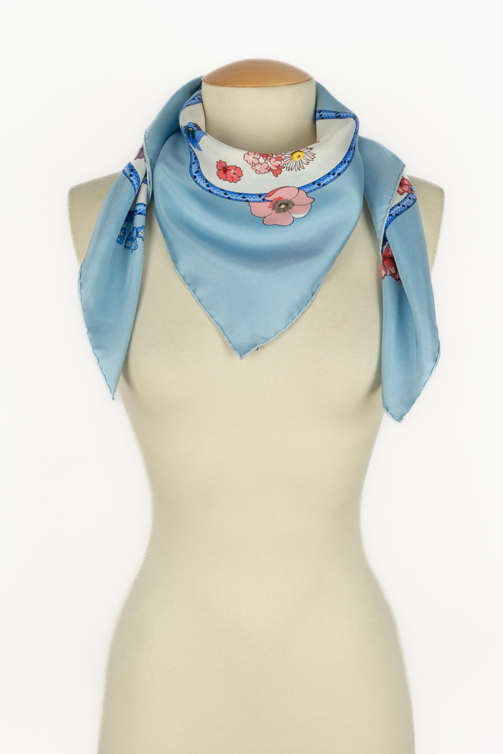 Foulard Hermès 'Flores de montaña en venta 3