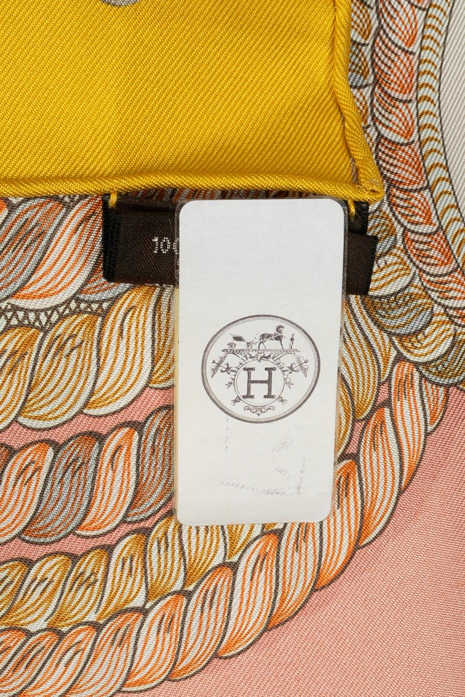 Foulard / sciarpa 'Gala Shoulder pad' di Hermès 1