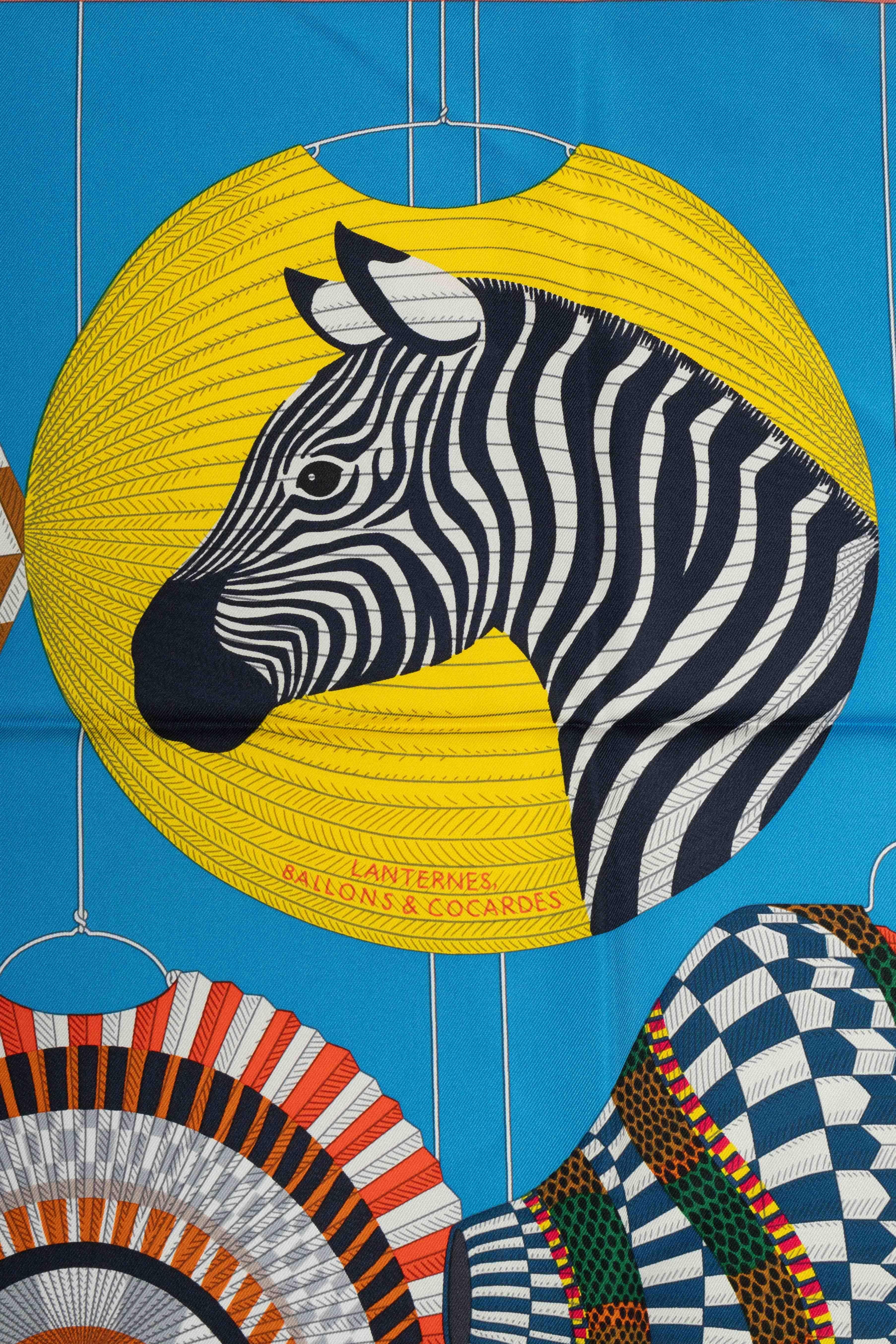 Hermès Foulard / Schal 'Laternen, Ballons und Kokarden' im Zustand „Hervorragend“ im Angebot in SAINT-OUEN-SUR-SEINE, FR