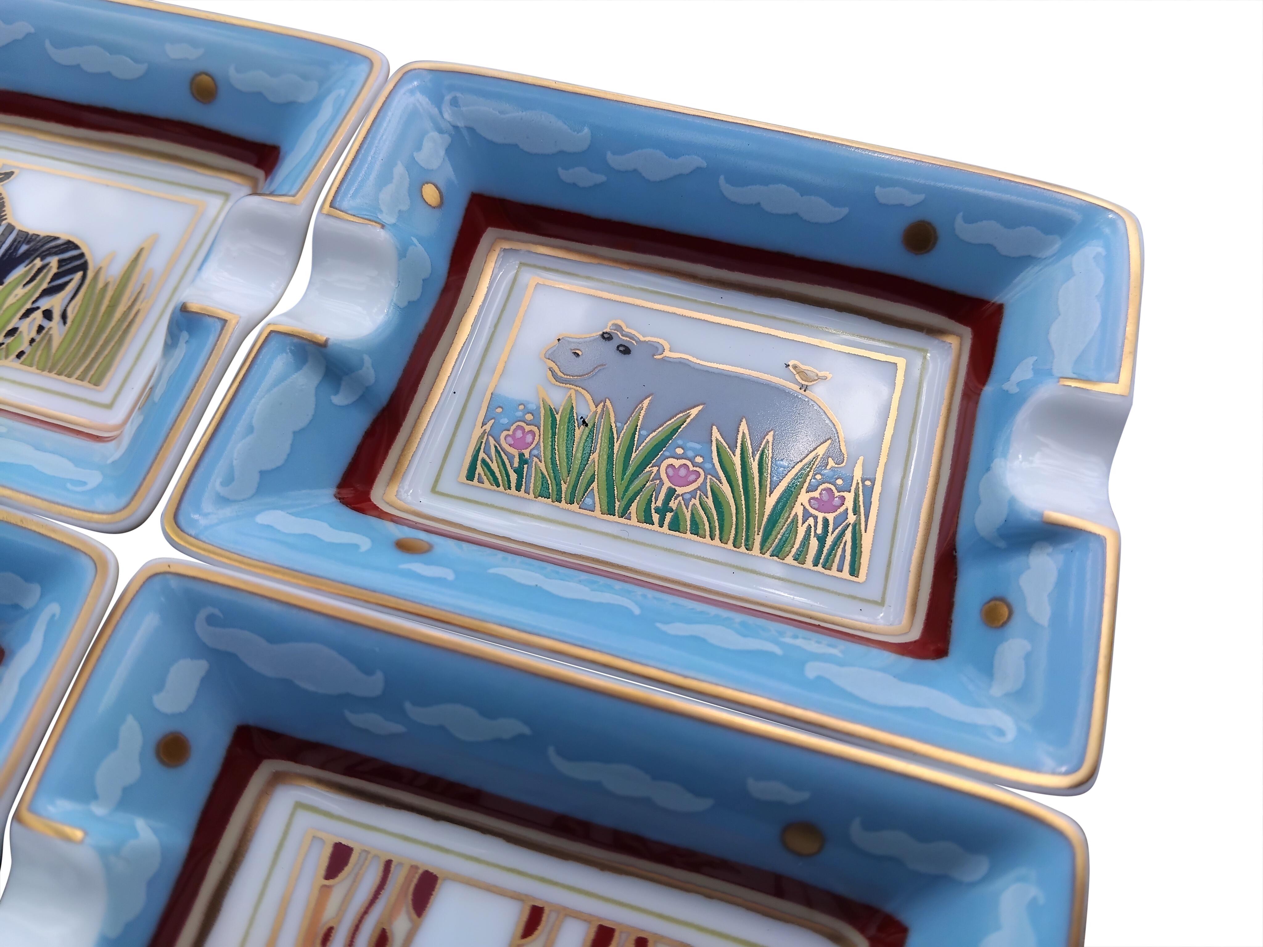 Hermès Cuatro Ceniceros Pequeños Bandejas Animales Salvajes Estampado África Porcelana Oro 13