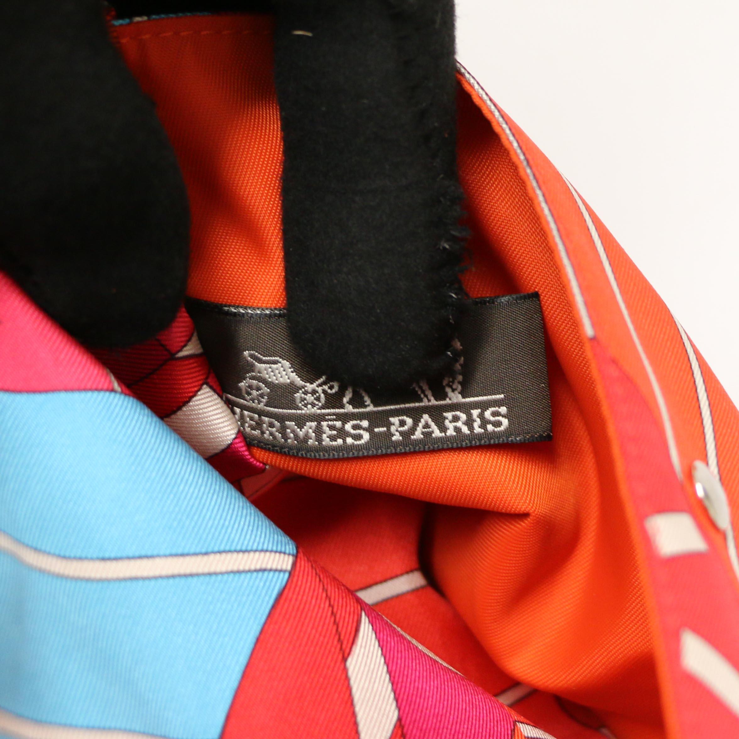 Hermès Fourbi in Silk For Sale 3