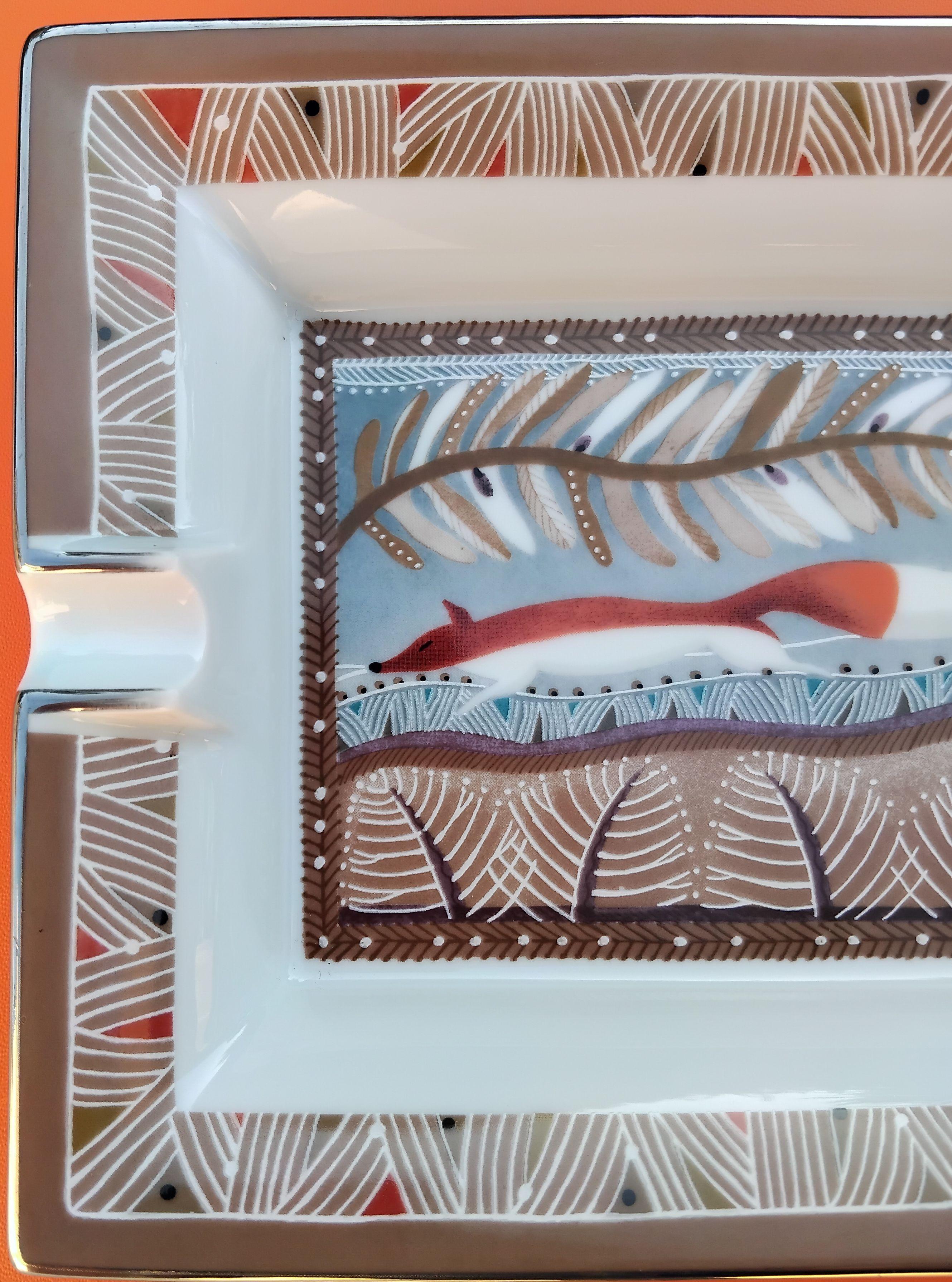 Gray Hermès Fox Cigar Ashtray Change Tray Porcelain