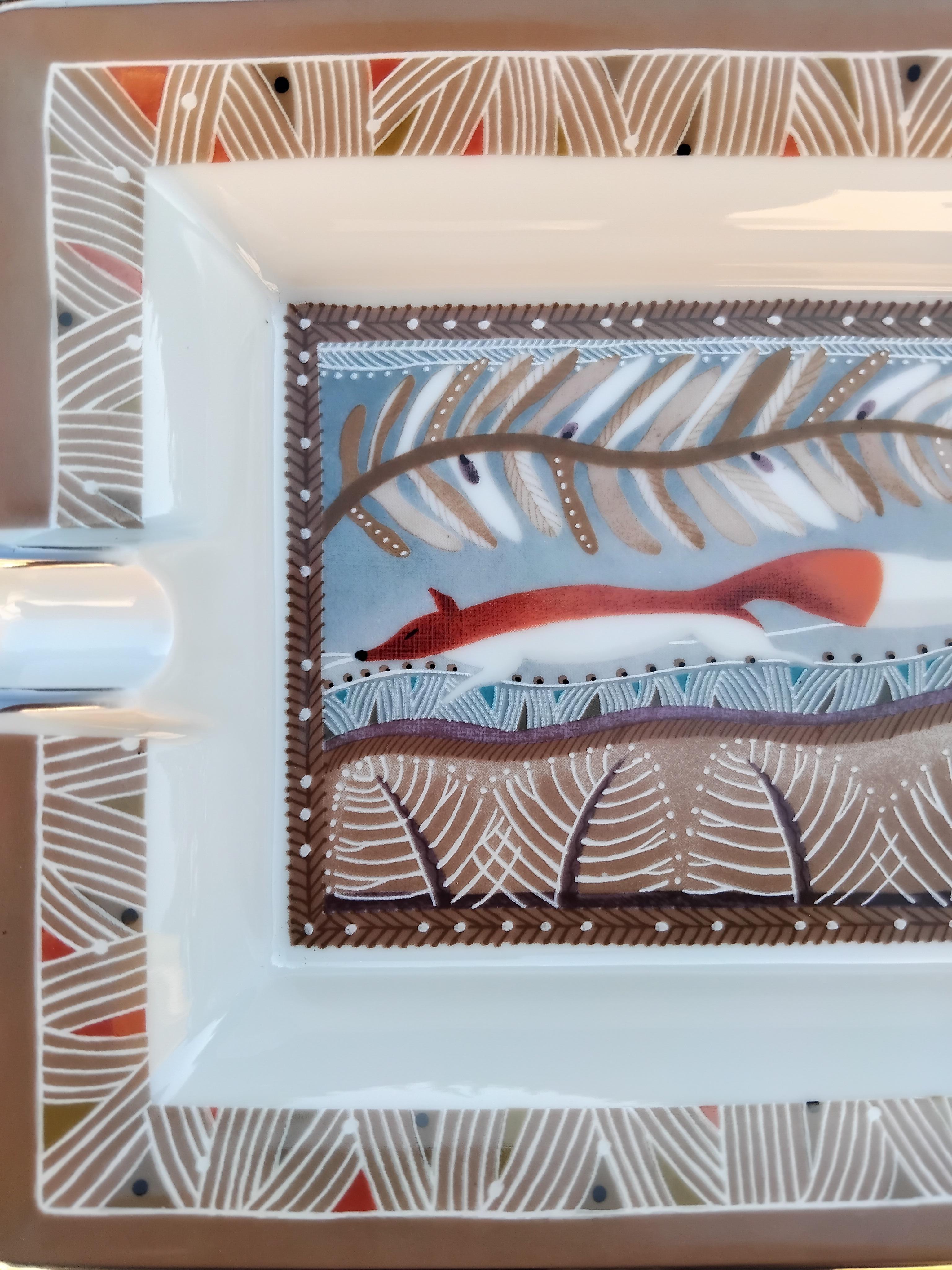 Hermès Fox Cigar Ashtray Change Tray Porcelain In Good Condition In Corcoué Sur Logne, Loire-Atlantique