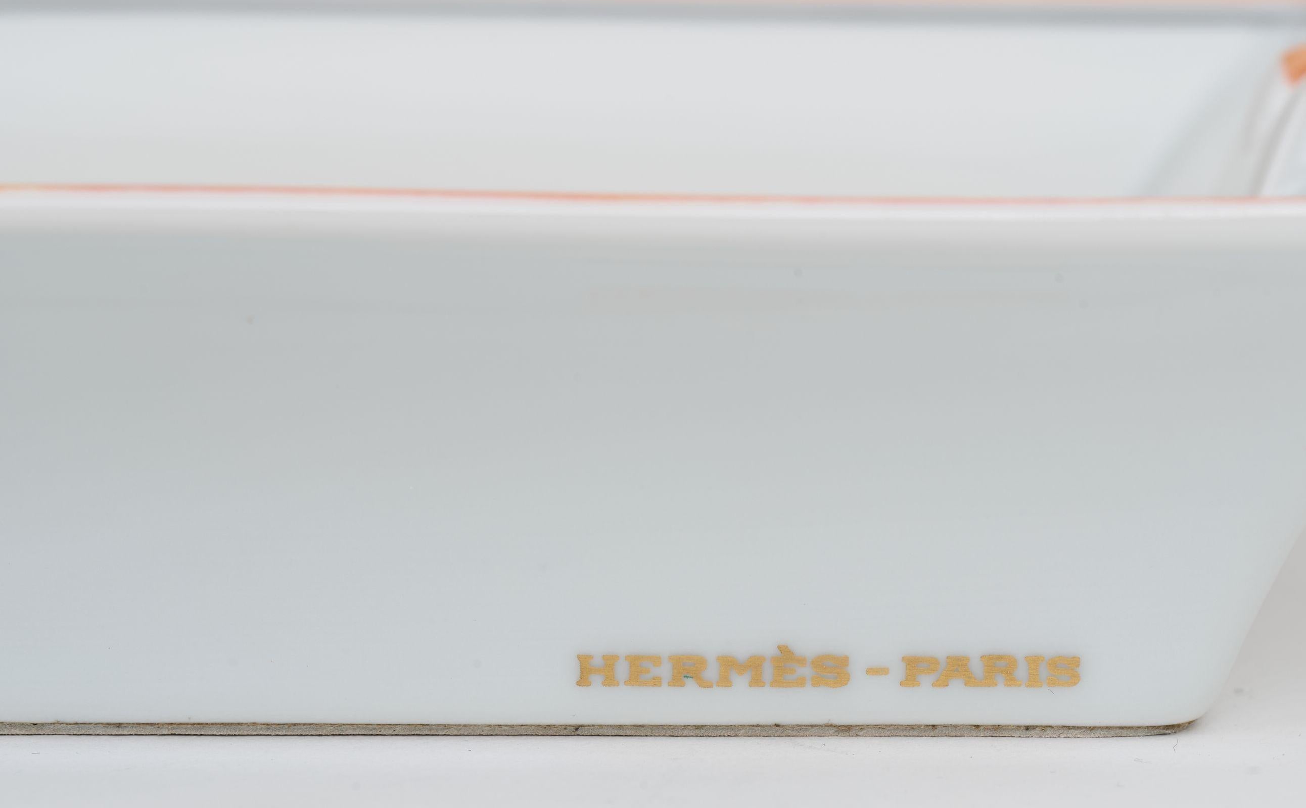 Hermès Fox Terrier Dog Porcelain Ashtray In Excellent Condition In West Hollywood, CA