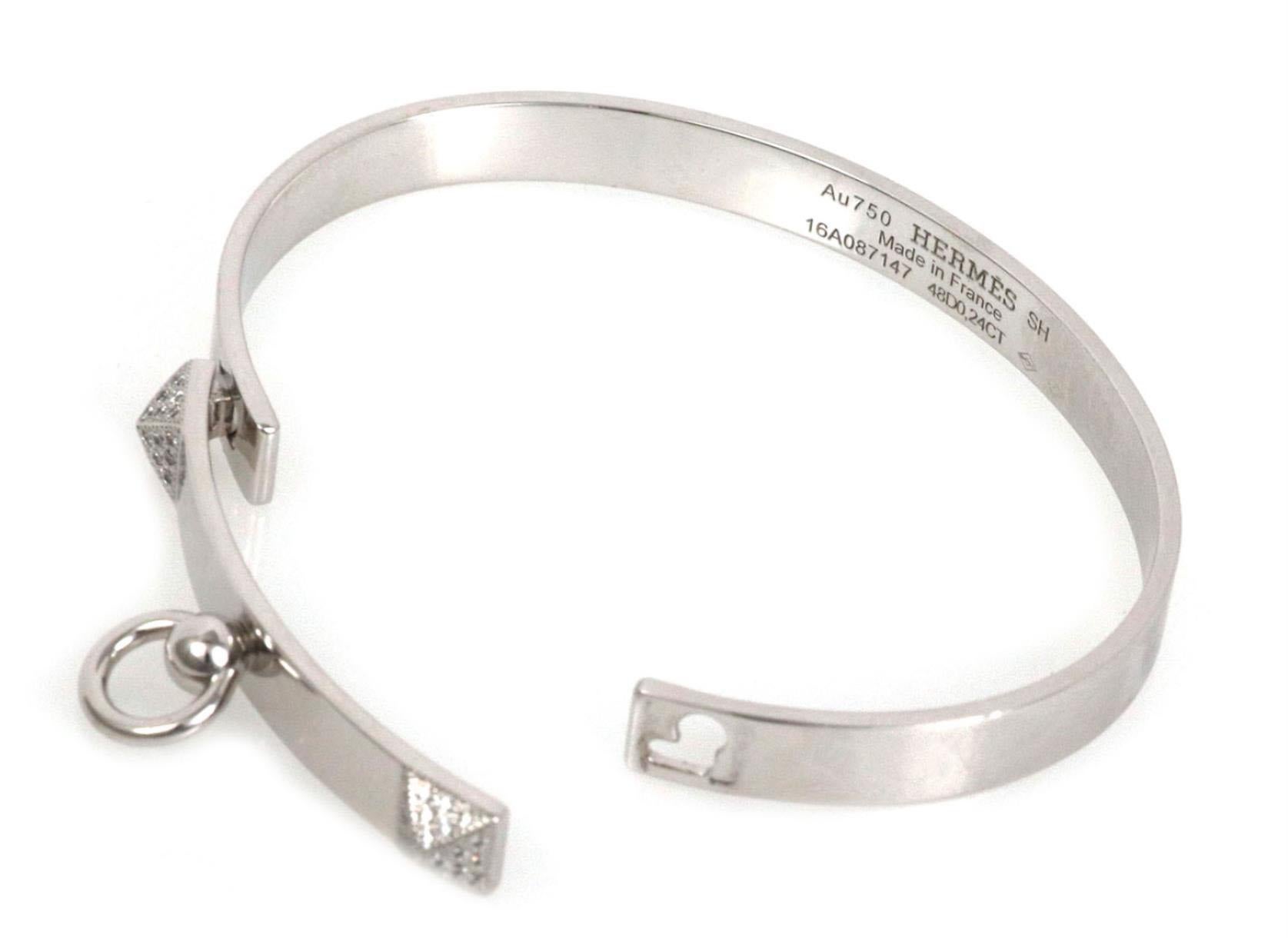 Taille brillant Bracelet jonc Collier de Chien en or blanc 18 carats et diamants Hermès France en vente