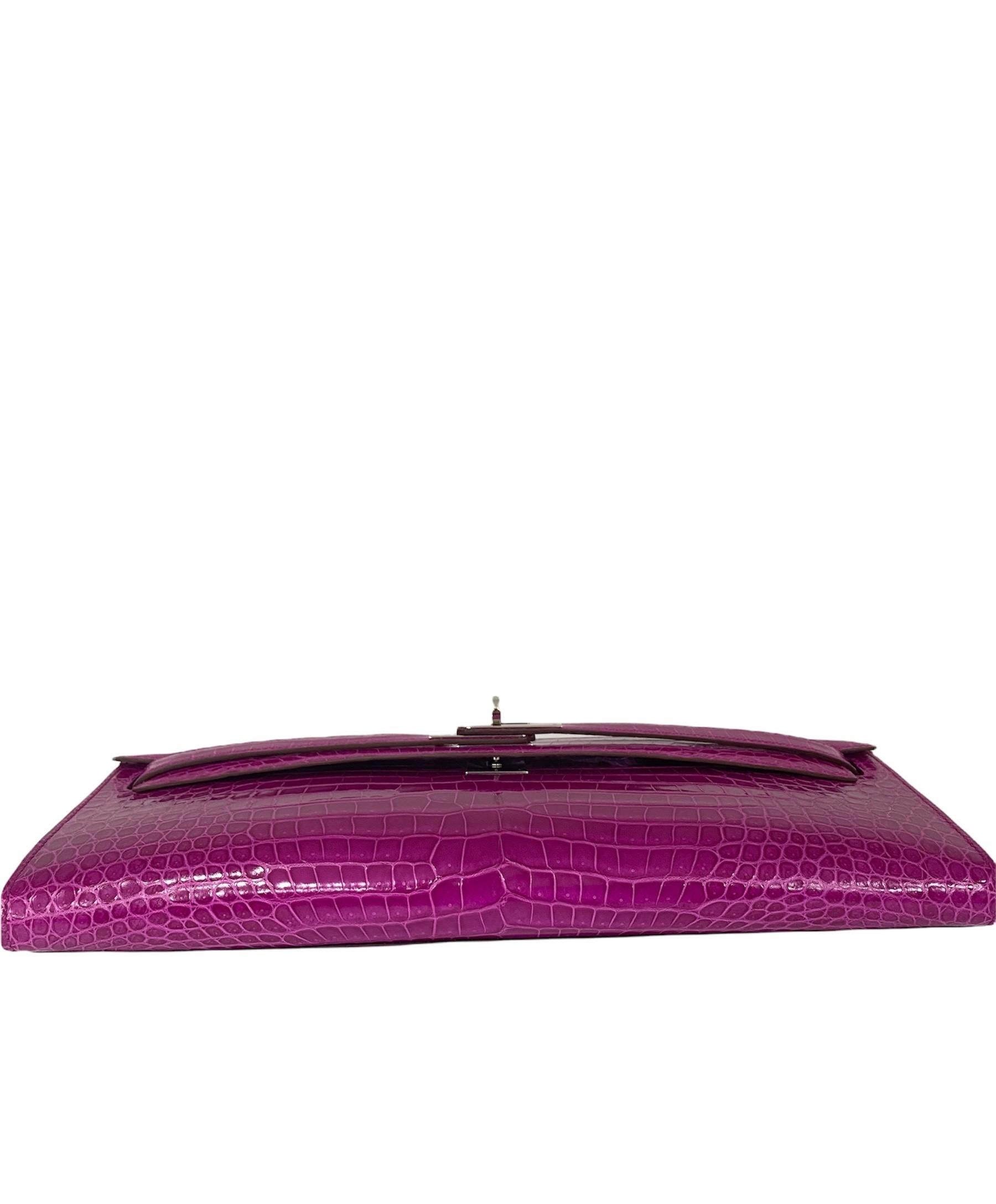 Donna Pochette Kelly Cut in pelle fucsia di Hermès