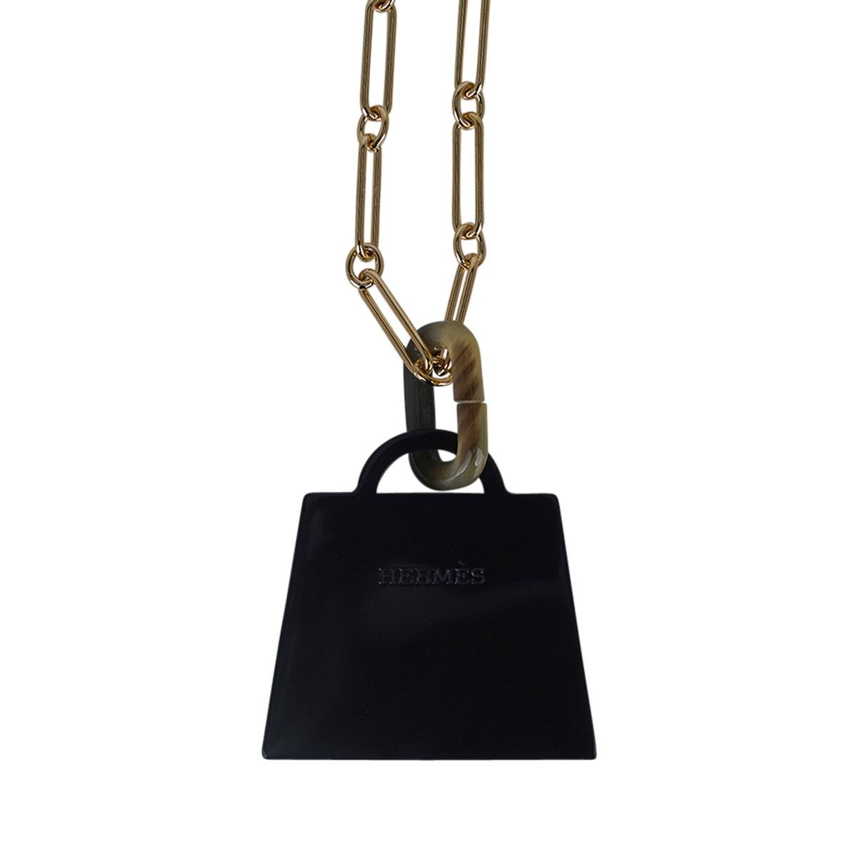 Hermes Fusion Amulette Kelly Pendentif By the Sea Collier Permabrass Hardware en vente 1
