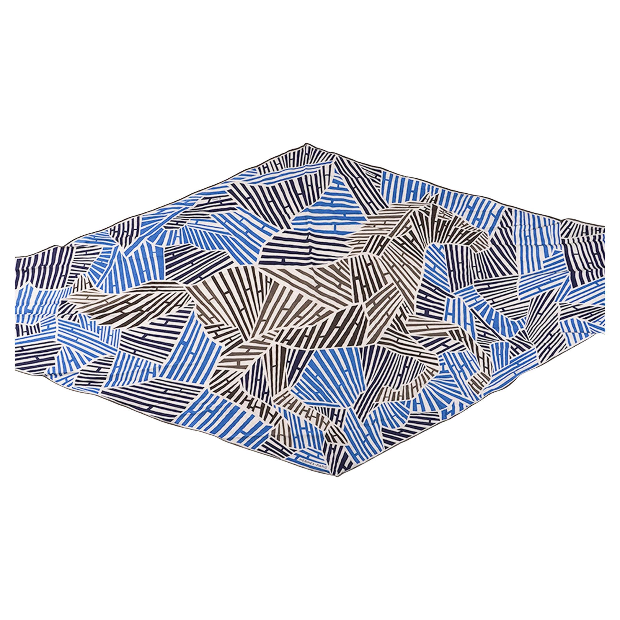 Hermes Galop'H Losange Triangle Scarf Naturel Blue Etoupe Cashmere and Silk For Sale