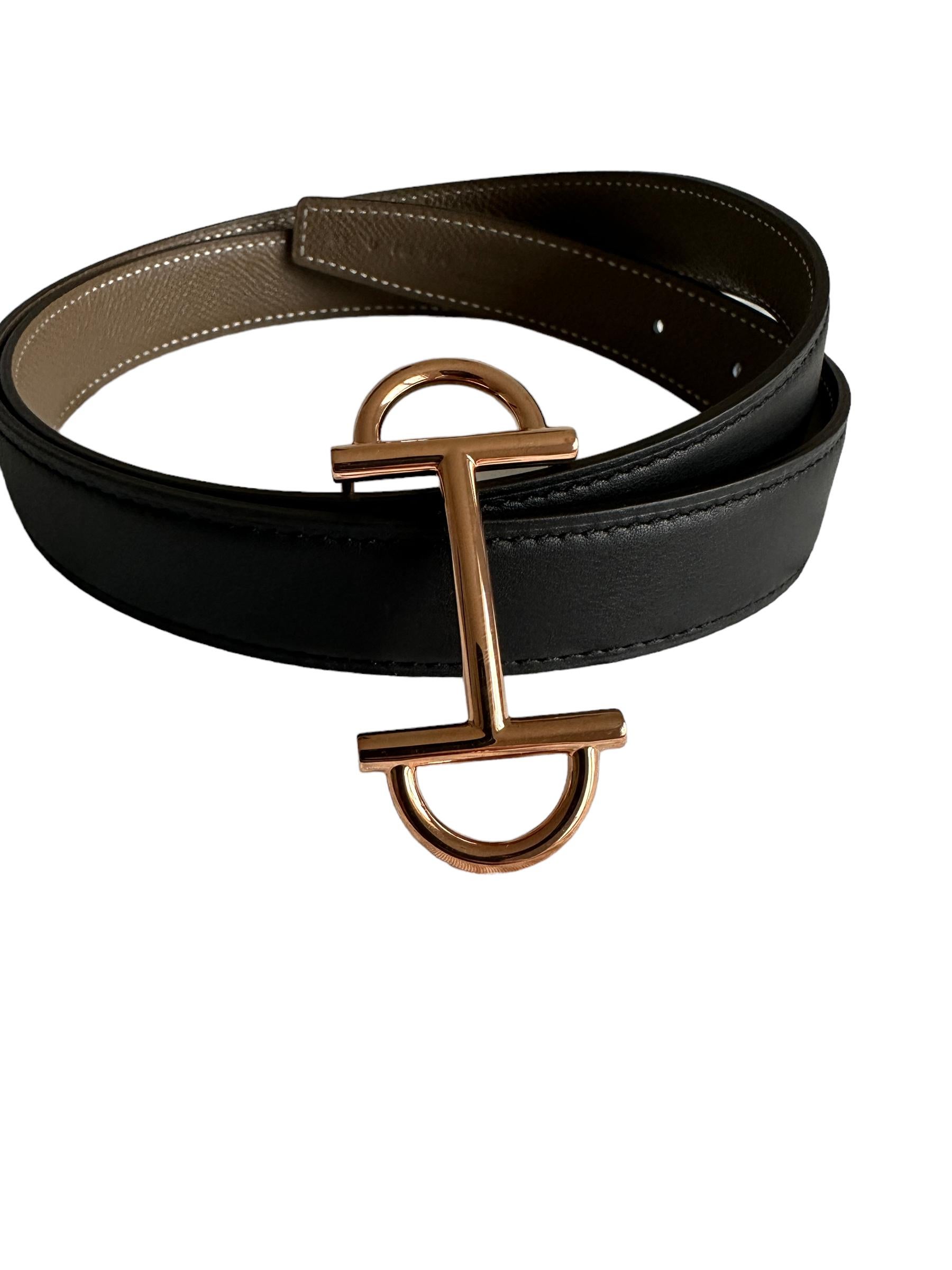 Hermes Gamma belt buckle Rose Gold & Reversible Black Etoupe leather strap 24 mm In New Condition In West Chester, PA