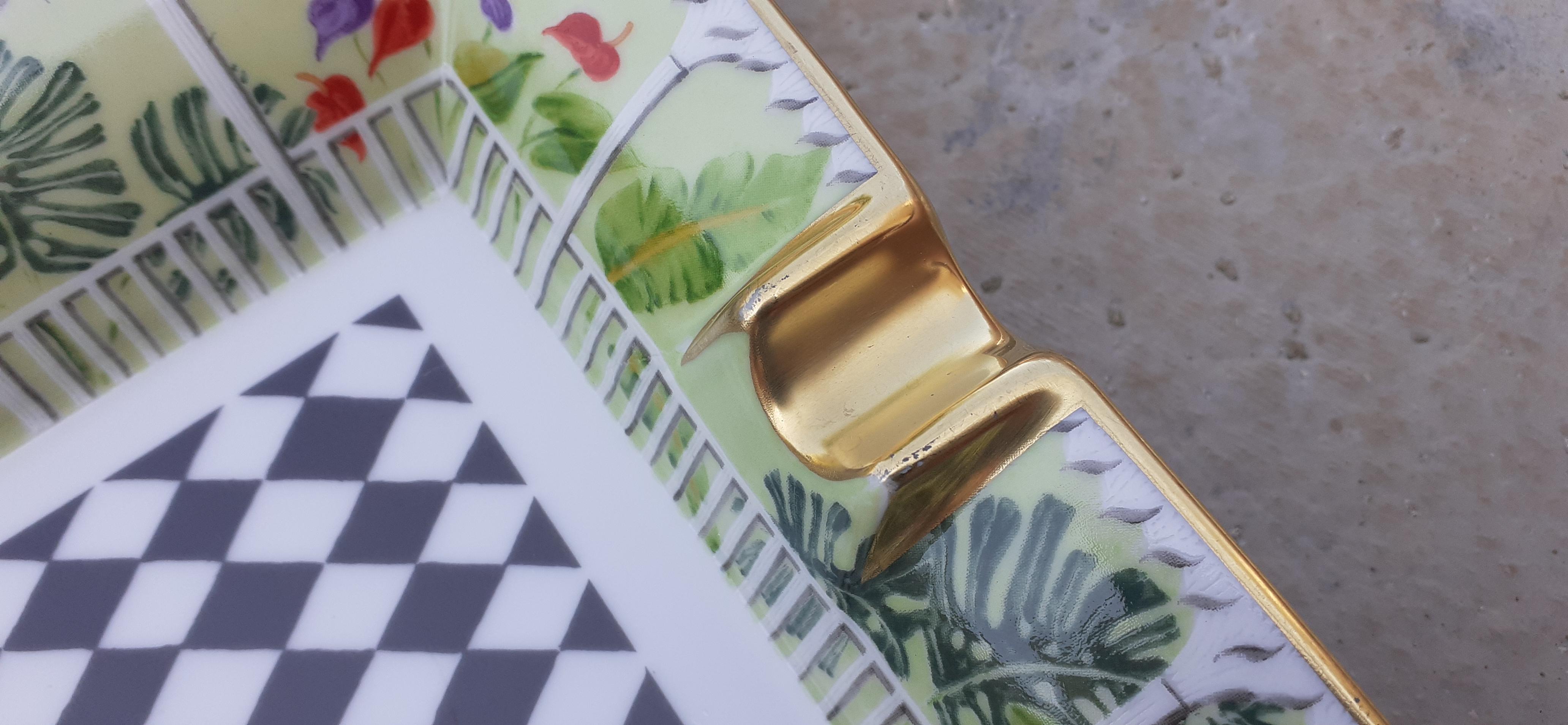 Hermès Garden Cigar Ashtray Change Tray Porcelain Gold For Sale 6