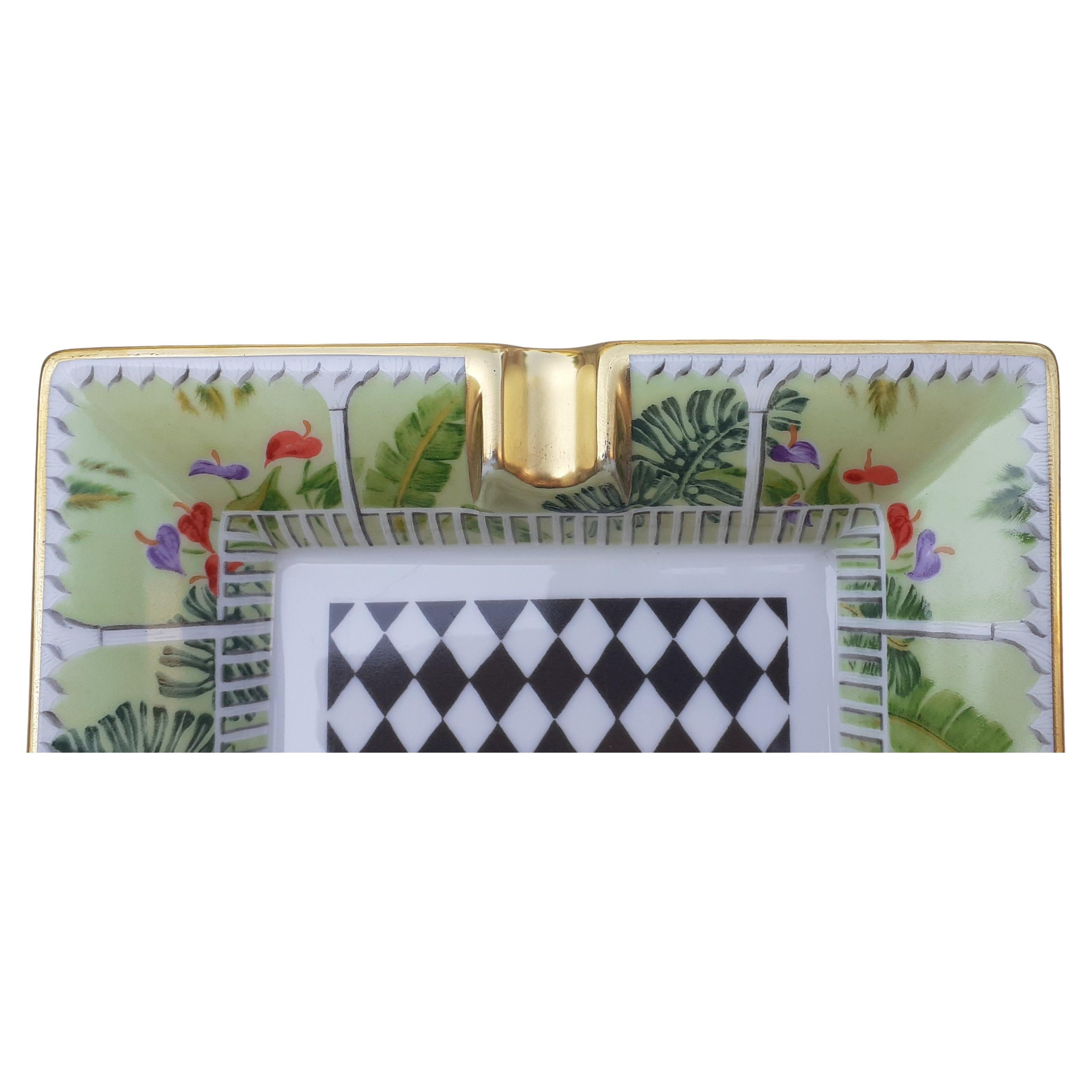 Hermès Garden Cigar Ashtray Change Tray Porcelain Gold For Sale 2